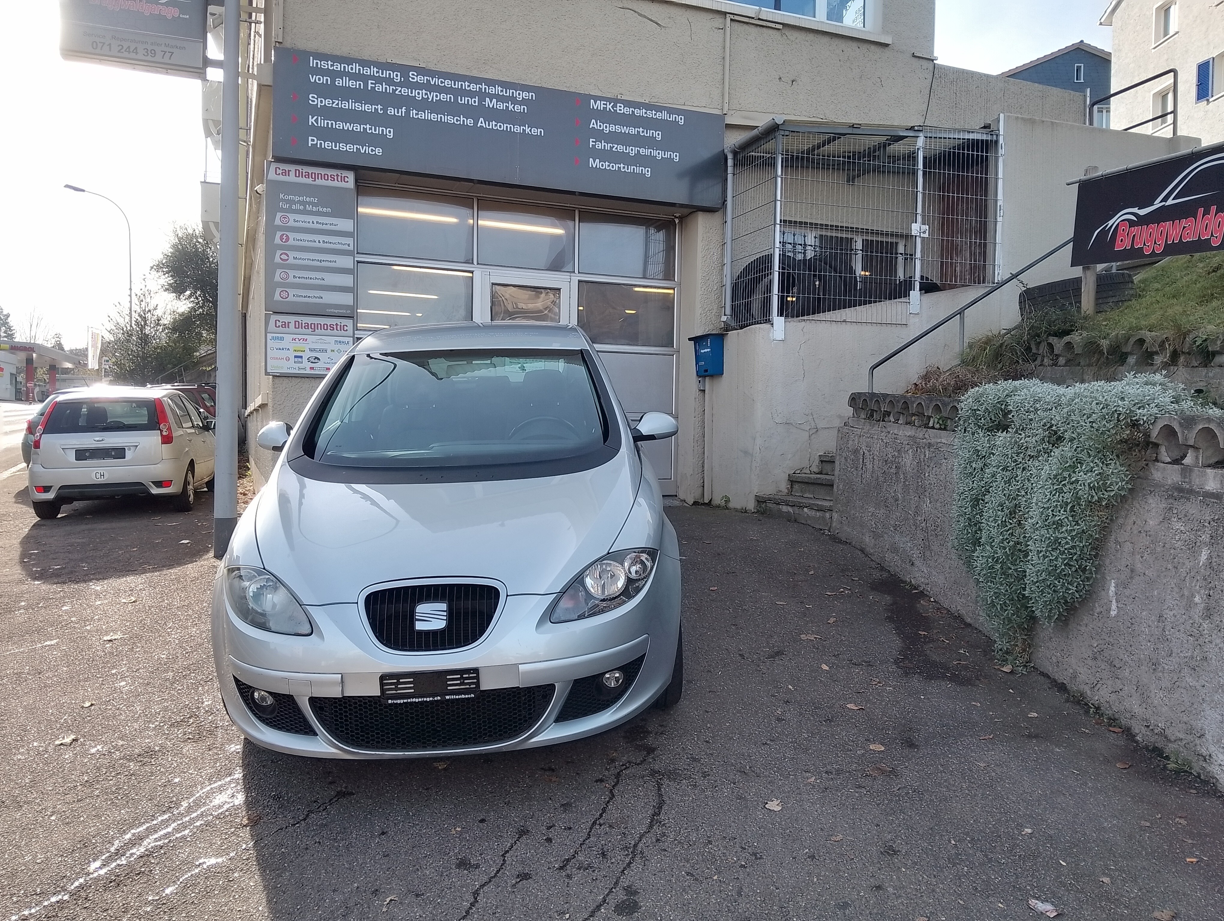 Car photo