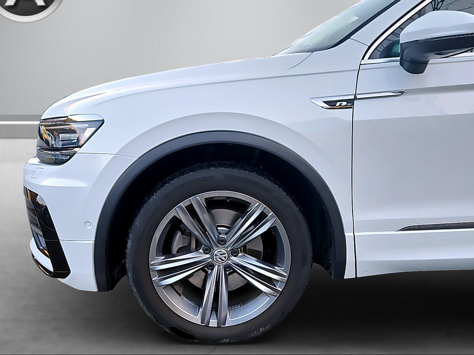 VW Tiguan 2.0 TDI SCR Highline 4Motion DSG-image-6