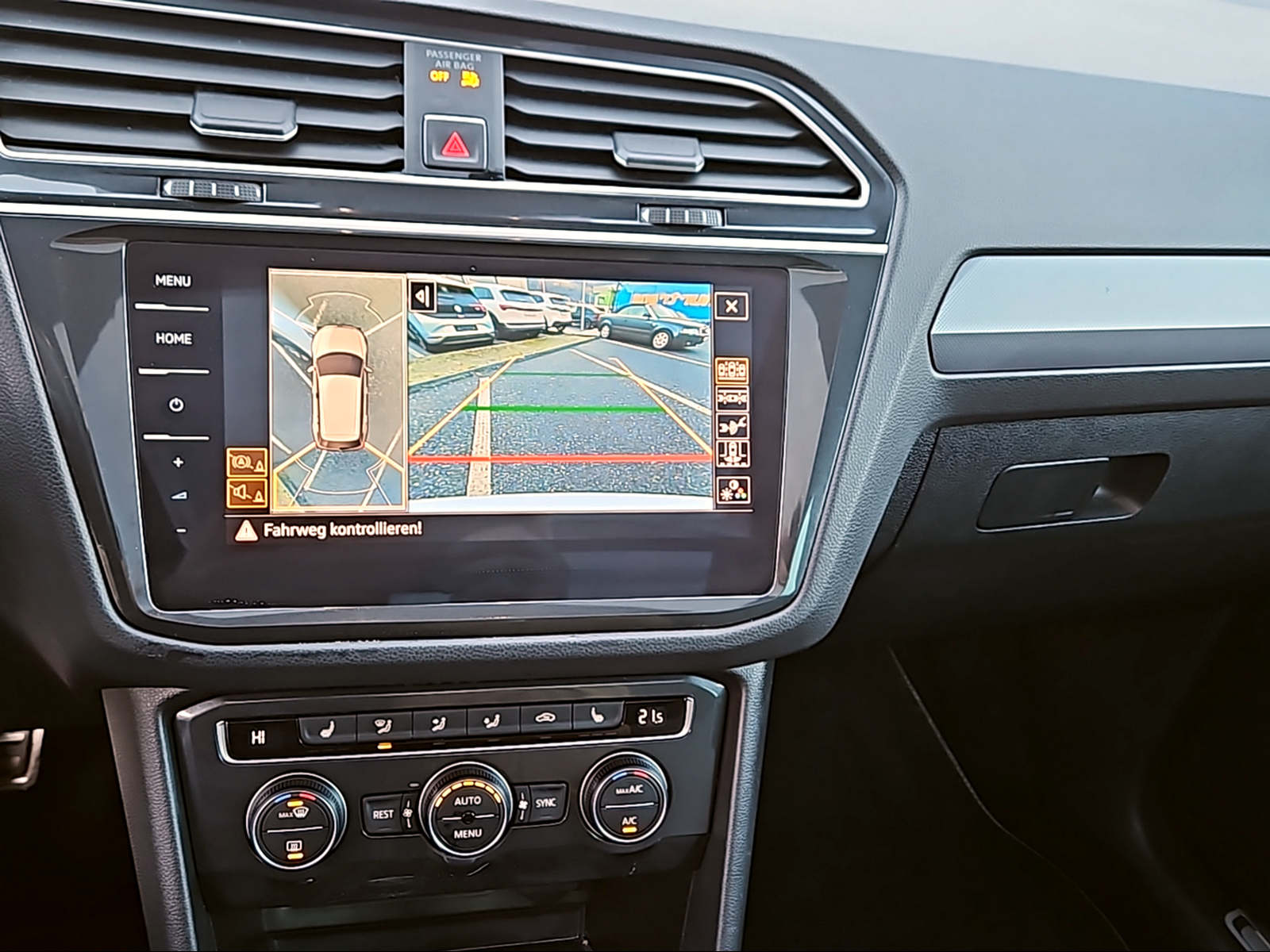VW Tiguan 2.0 TDI SCR Highline 4Motion DSG-image-3