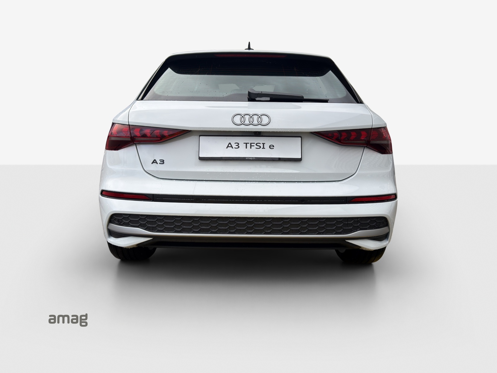 AUDI A3 Sportback 40 TFSI e Attraction S-tronic-image-3