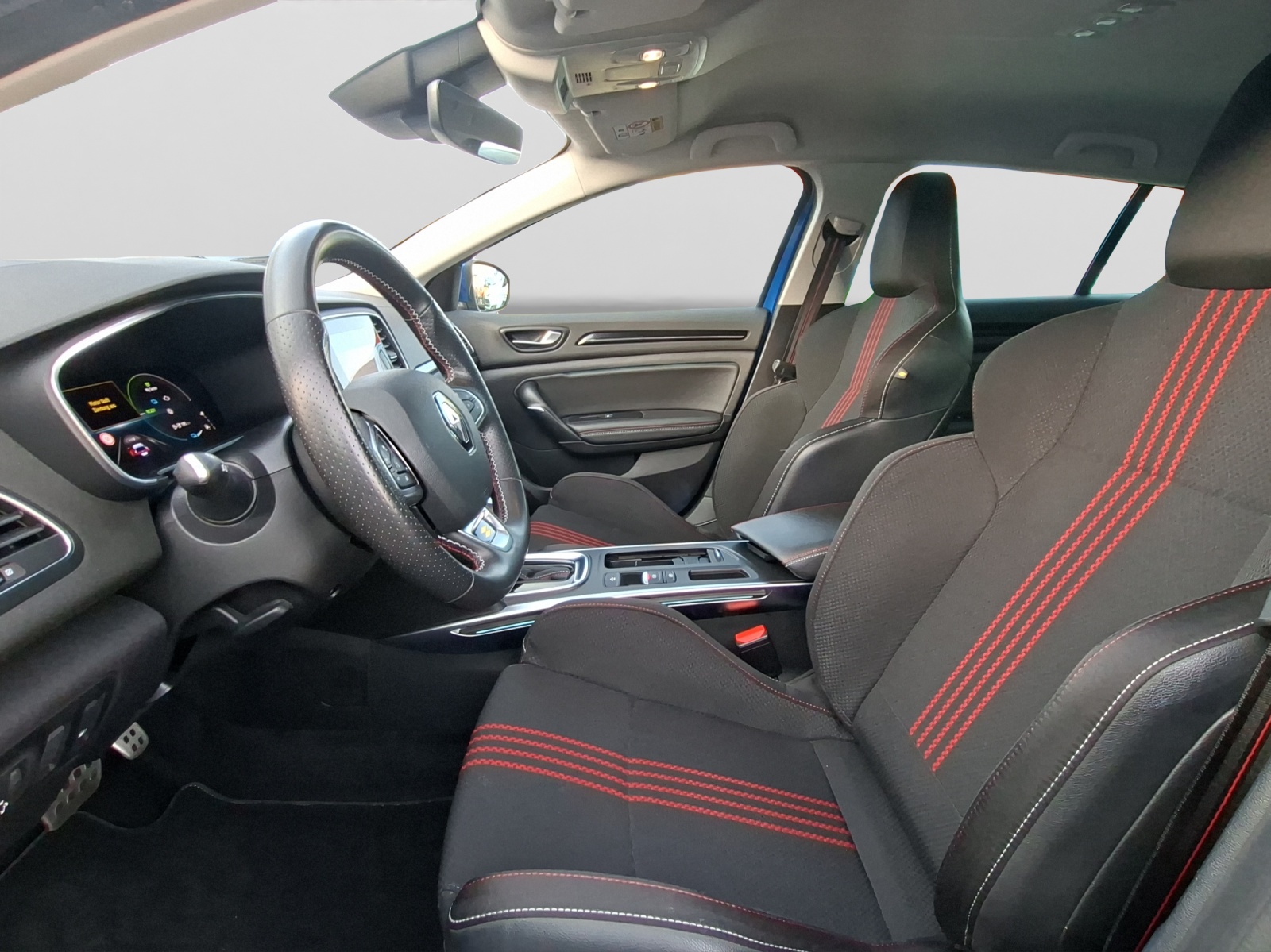 RENAULT Mégane Grandtour 1.6 E-Tech R.S. Line-image-8