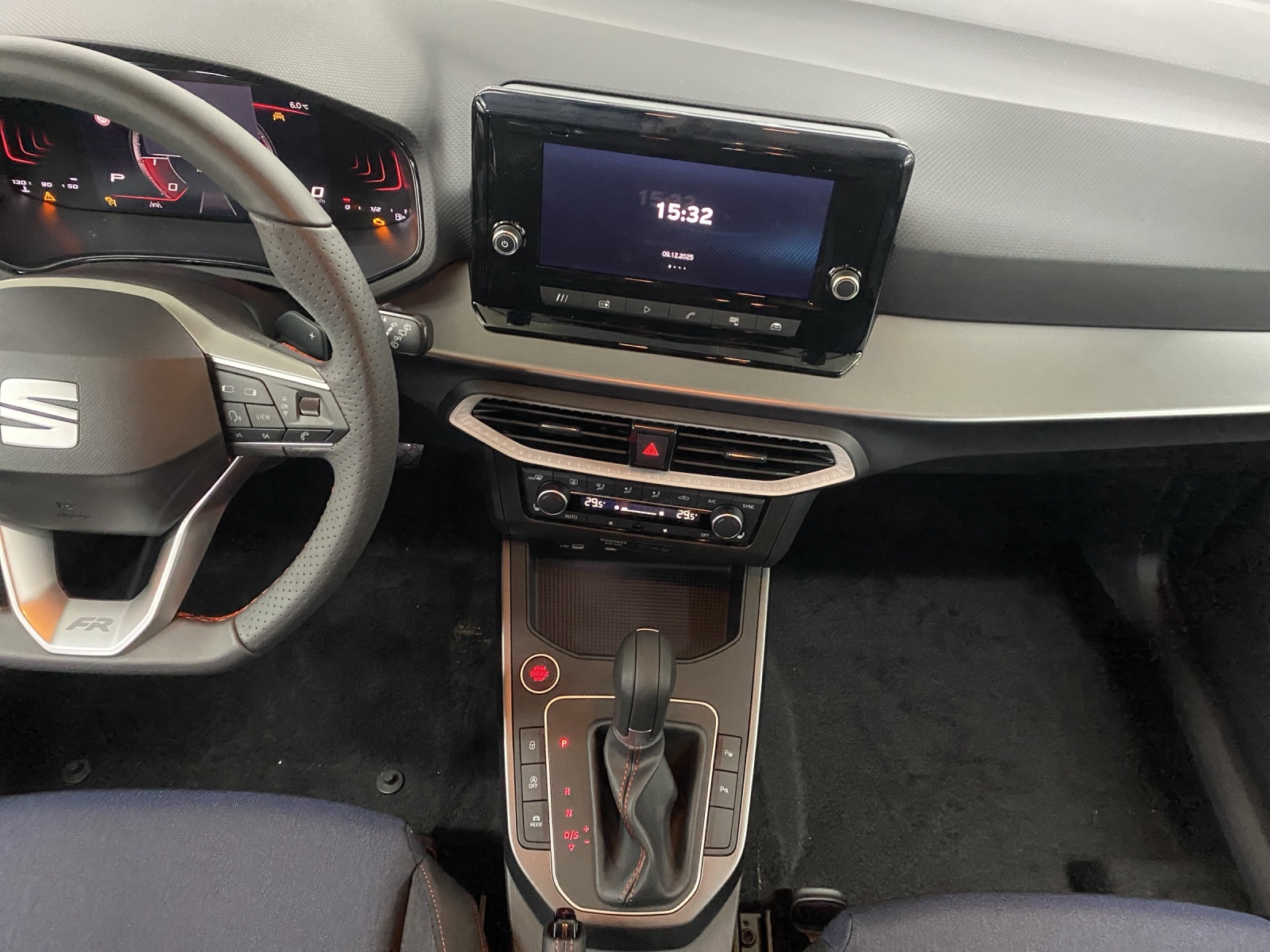 SEAT Arona 1.0 TSI Eco FR DSG-image-10