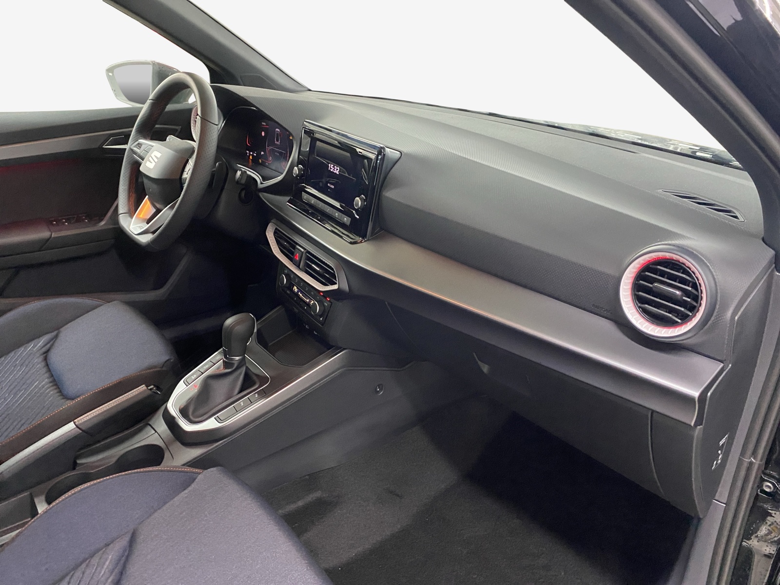 SEAT Arona 1.0 TSI Eco FR DSG-image-13