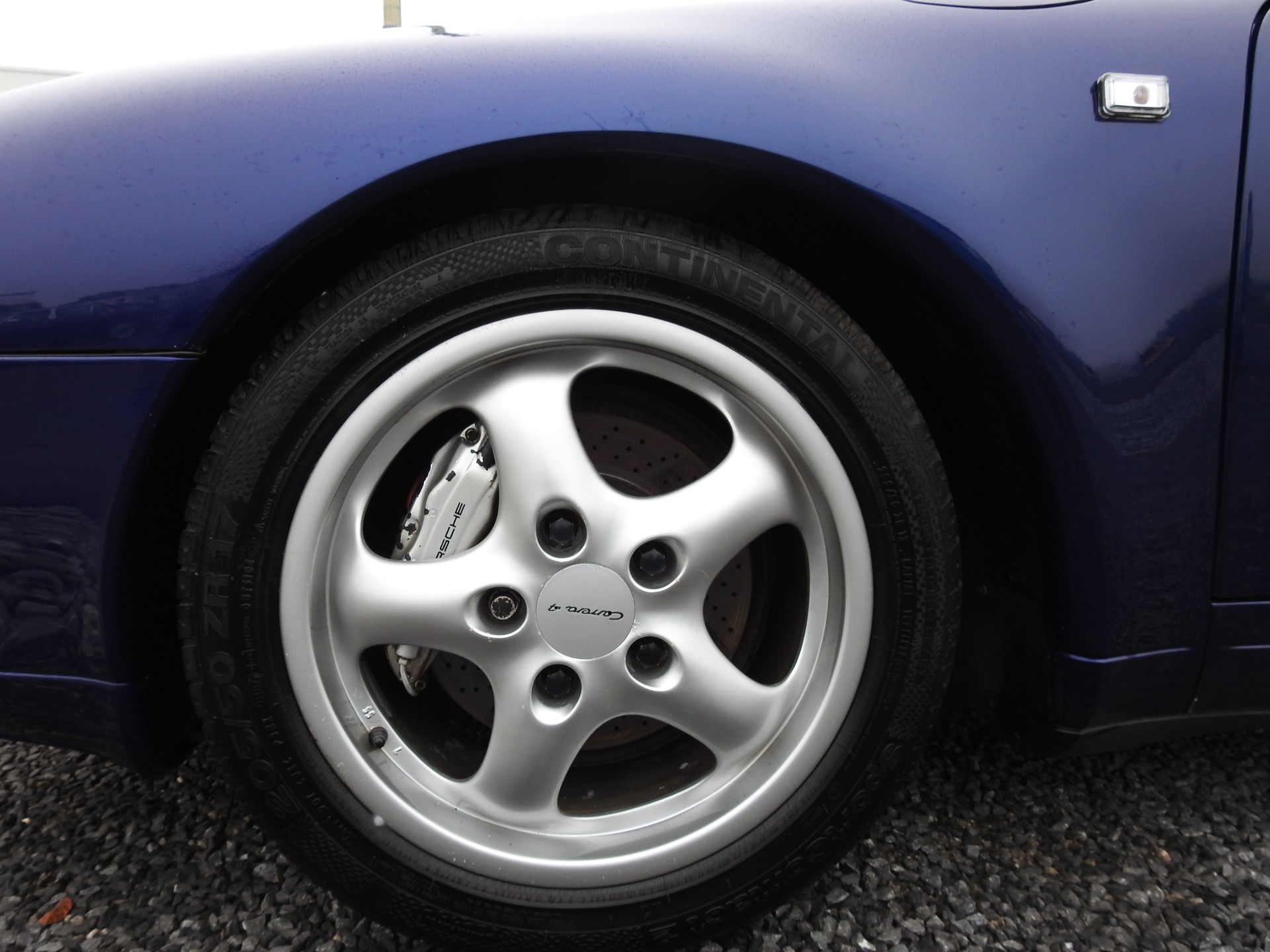 PORSCHE 911 Carrera 4-image-8