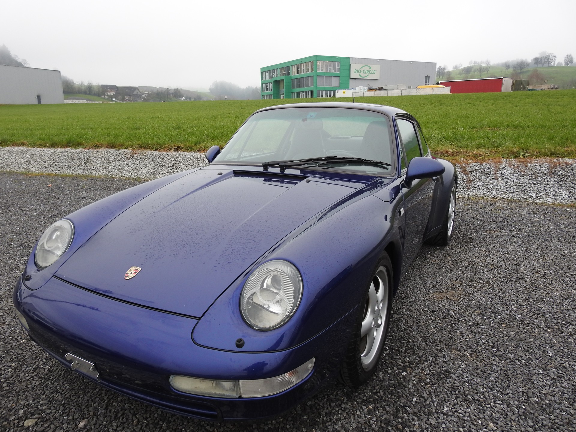 PORSCHE 911 Carrera 4