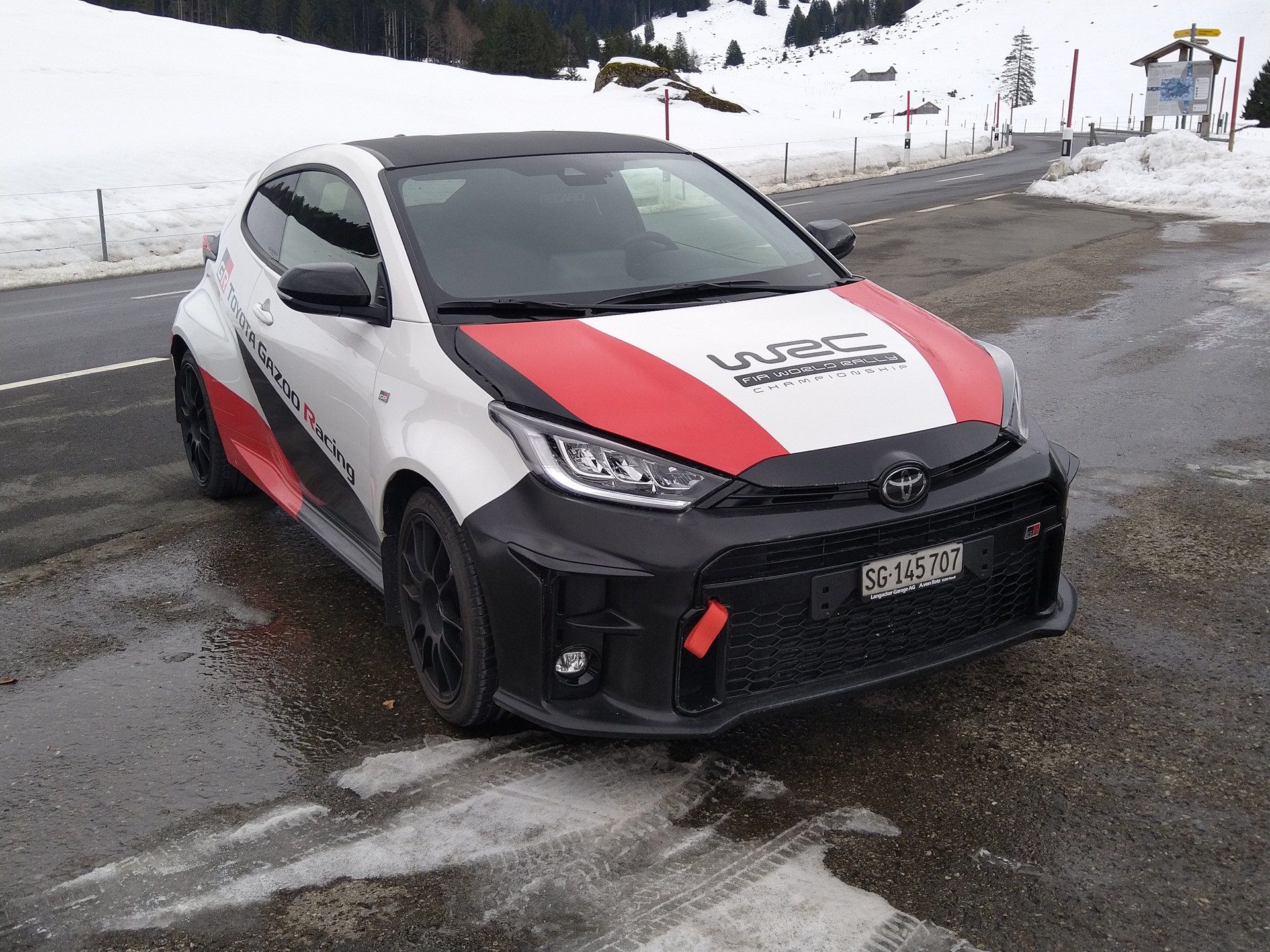 TOYOTA Yaris 1.6 GR Sport-image-1