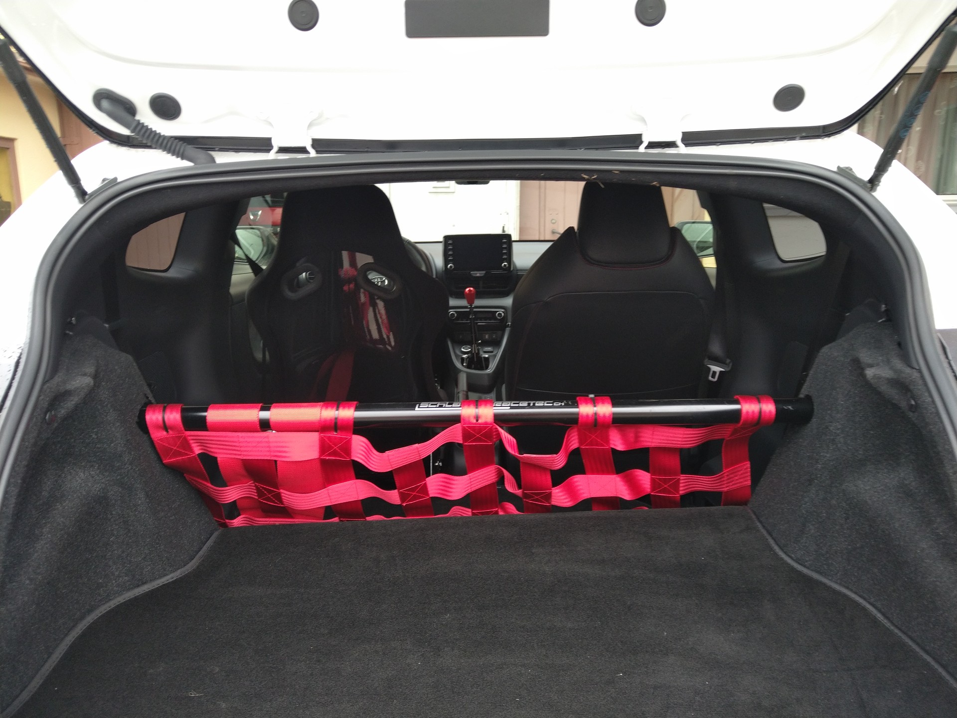 TOYOTA Yaris 1.6 GR Sport-image-4