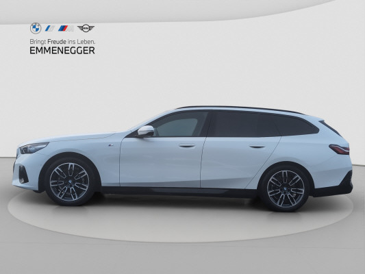 BMW 520d xDr 48V Tour M Sport-image-1