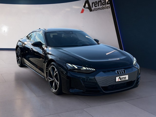 AUDI e-tron GT quattro-image-6