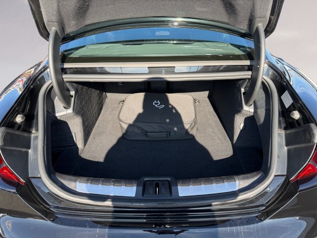 AUDI e-tron GT quattro-image-18