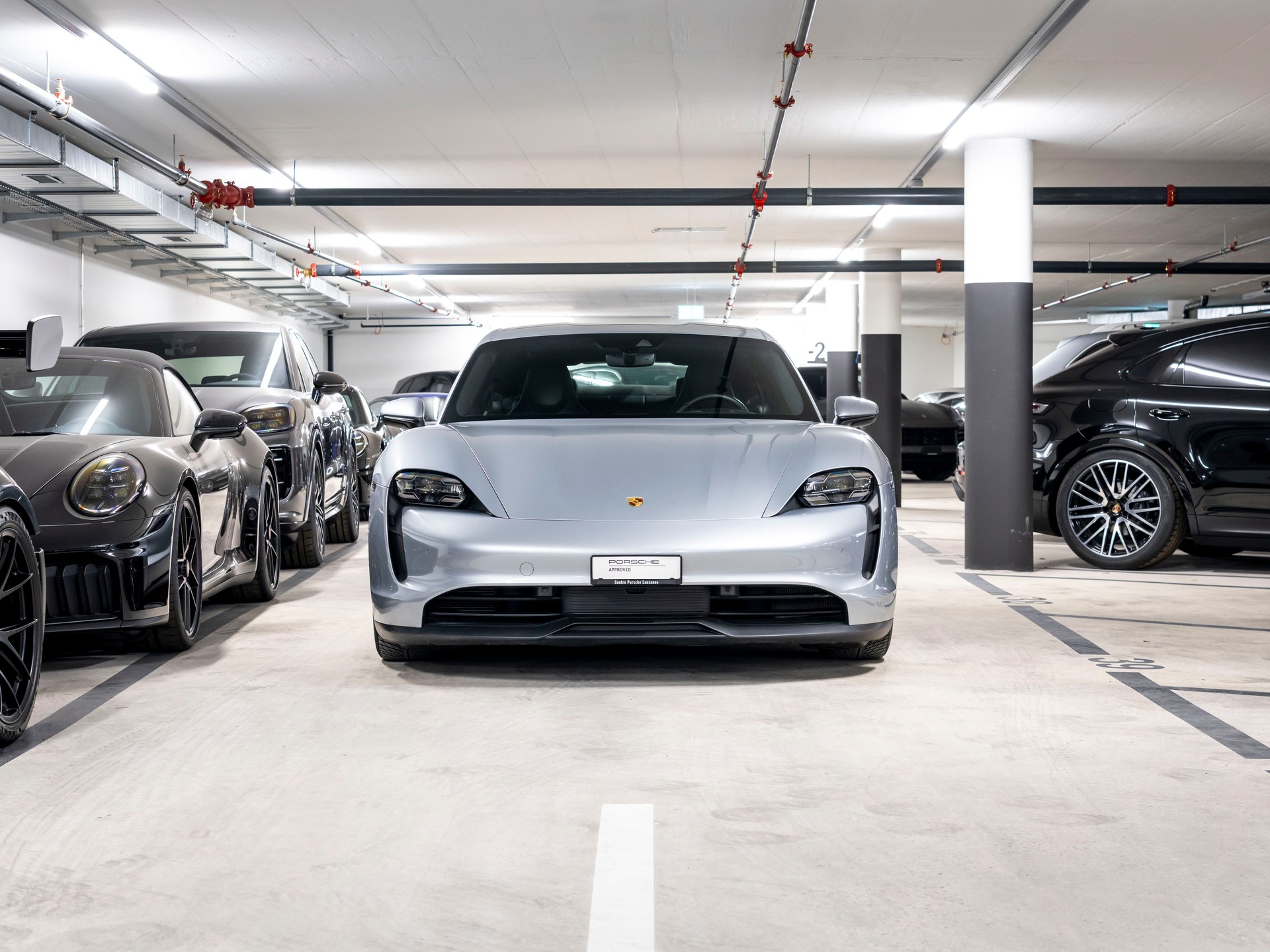 PORSCHE Taycan 4S-image-3