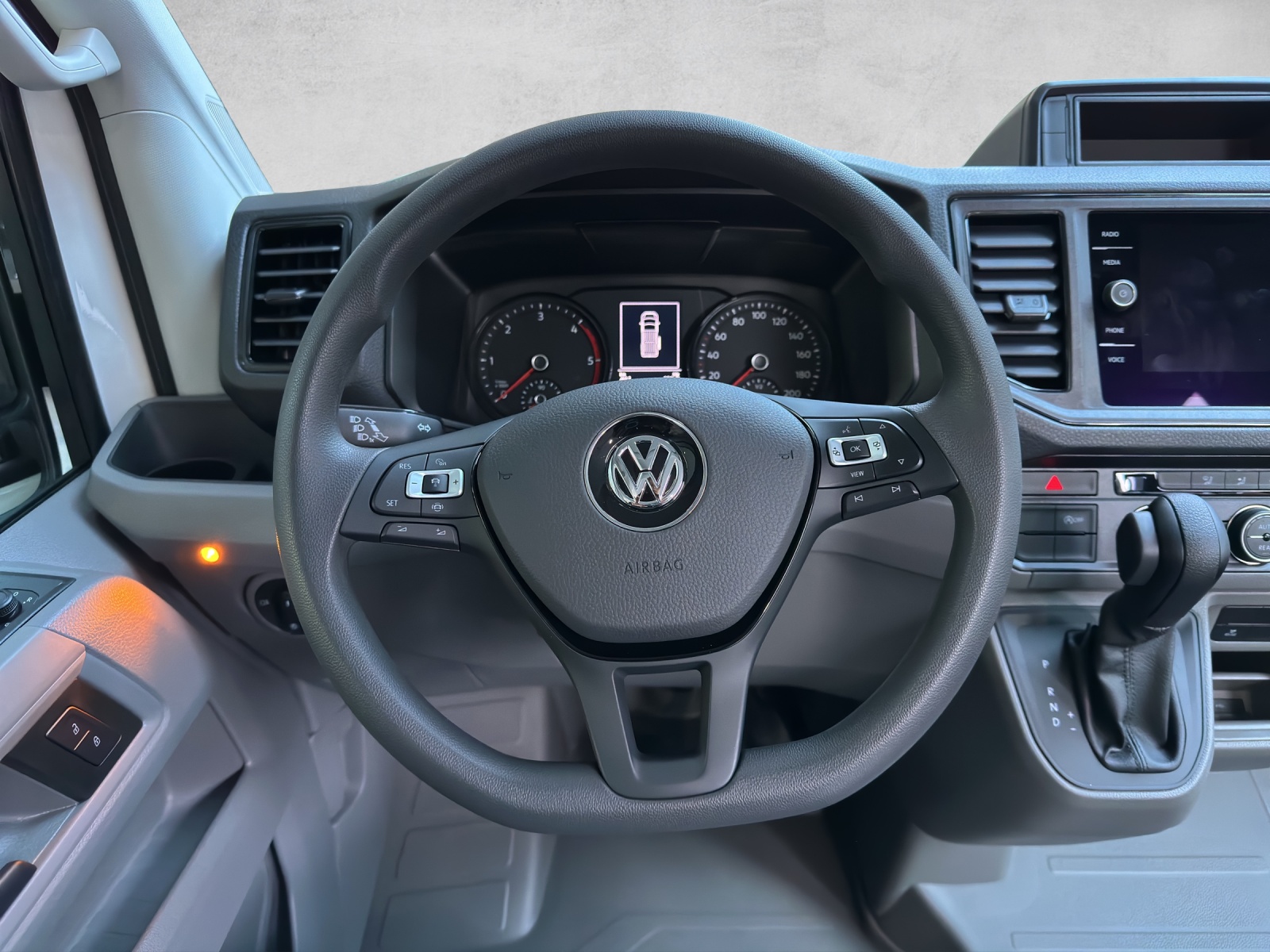 VW Crafter 35 2.0 BiTDI Entry L4 A-image-7