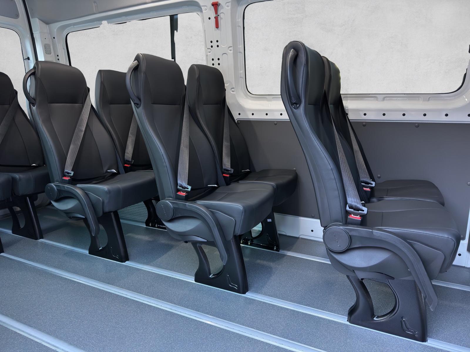 VW Crafter 35 2.0 BiTDI Entry L4 A-image-6