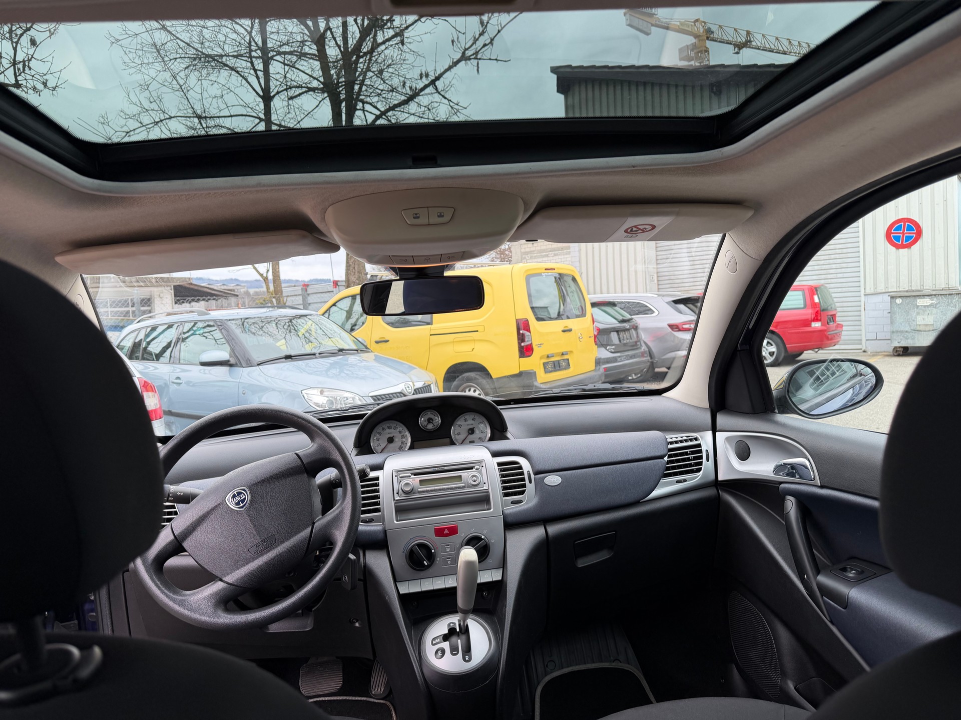 LANCIA Ypsilon 1.4 16V Platino-image-12