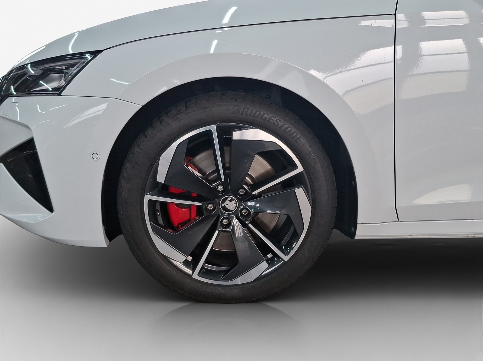 SKODA Octavia Combi 2.0 TSI DSG RS-image-14