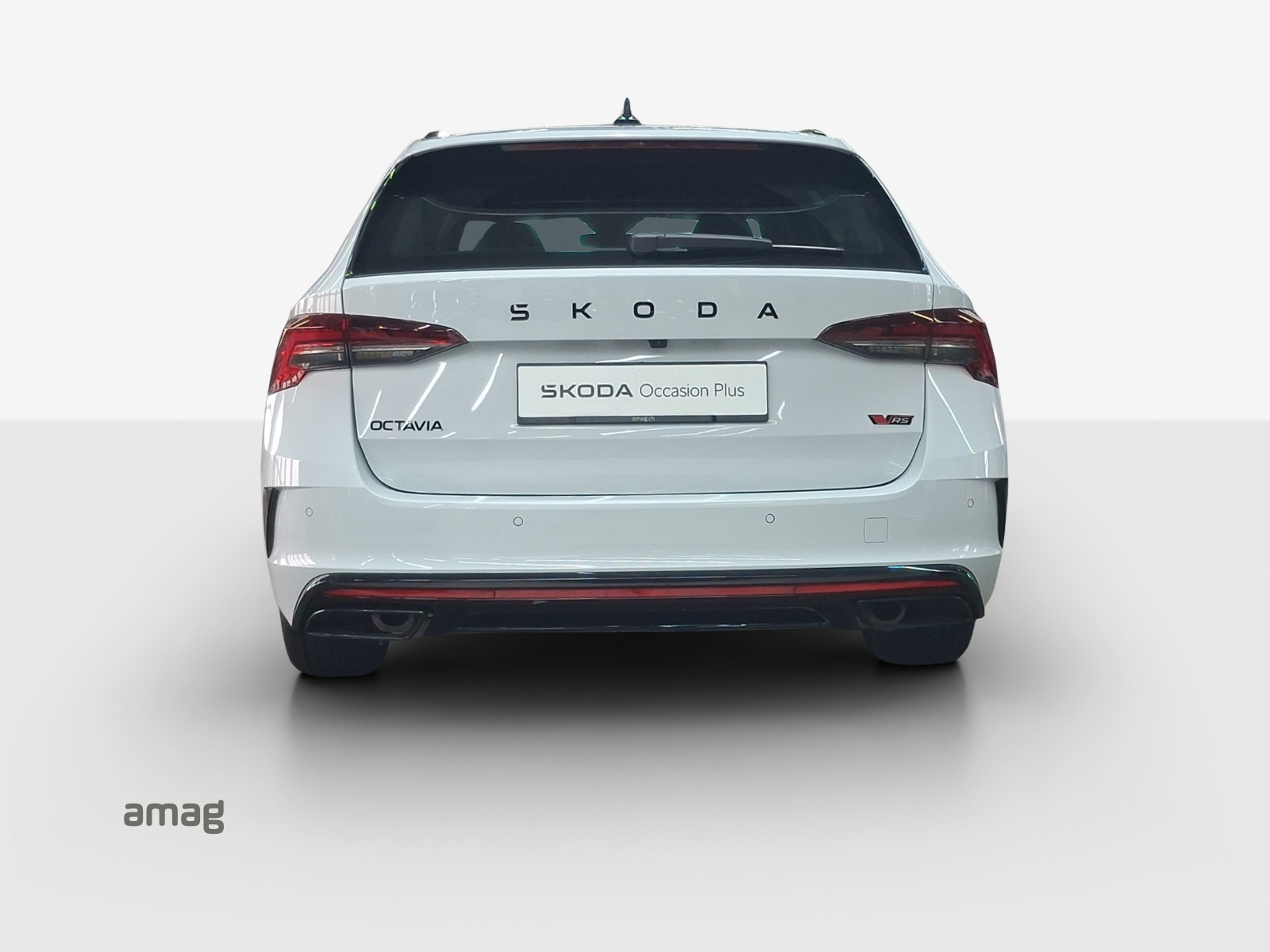 SKODA Octavia Combi 2.0 TSI DSG RS-image-3