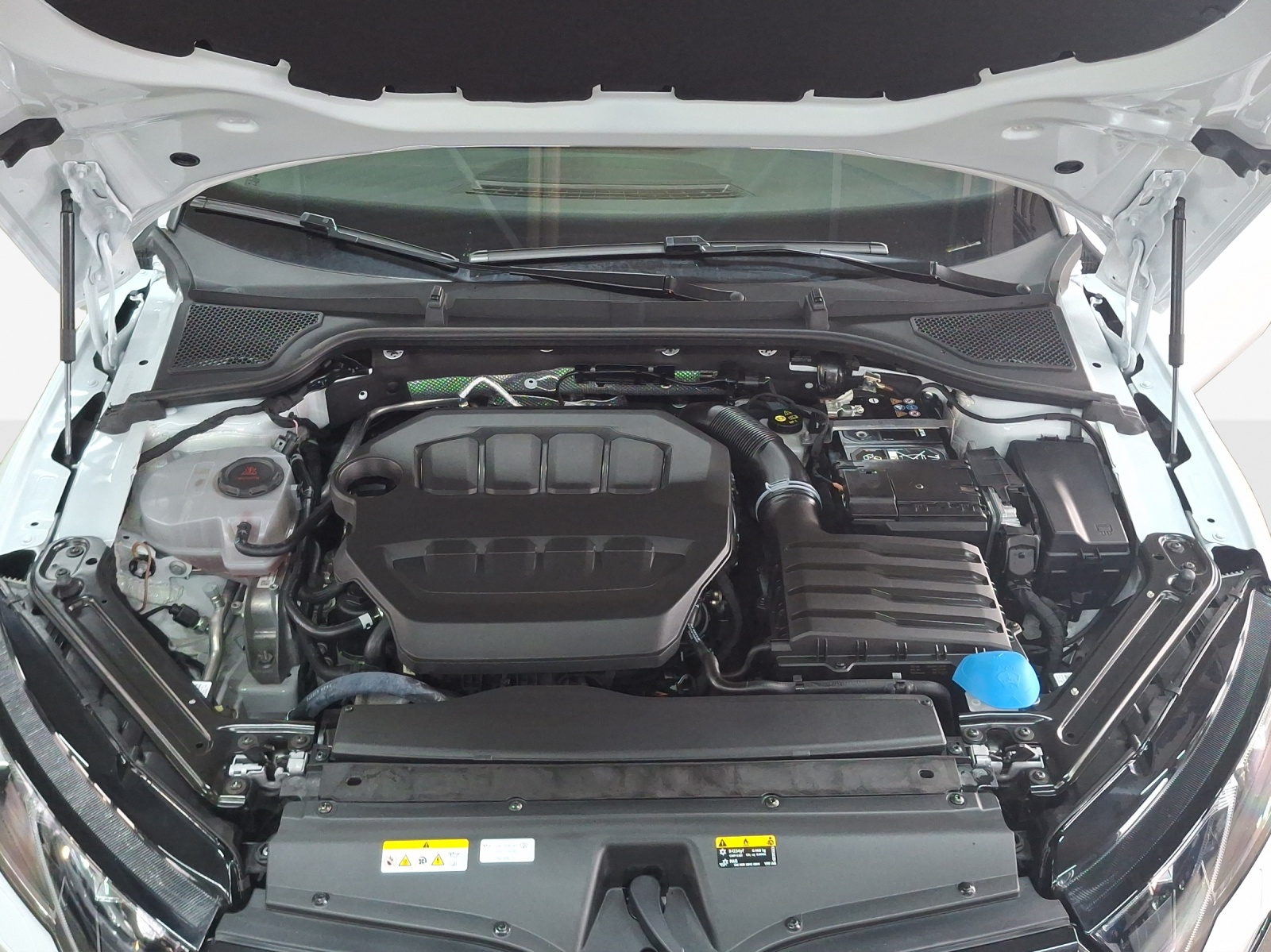 SKODA Octavia Combi 2.0 TSI DSG RS-image-15