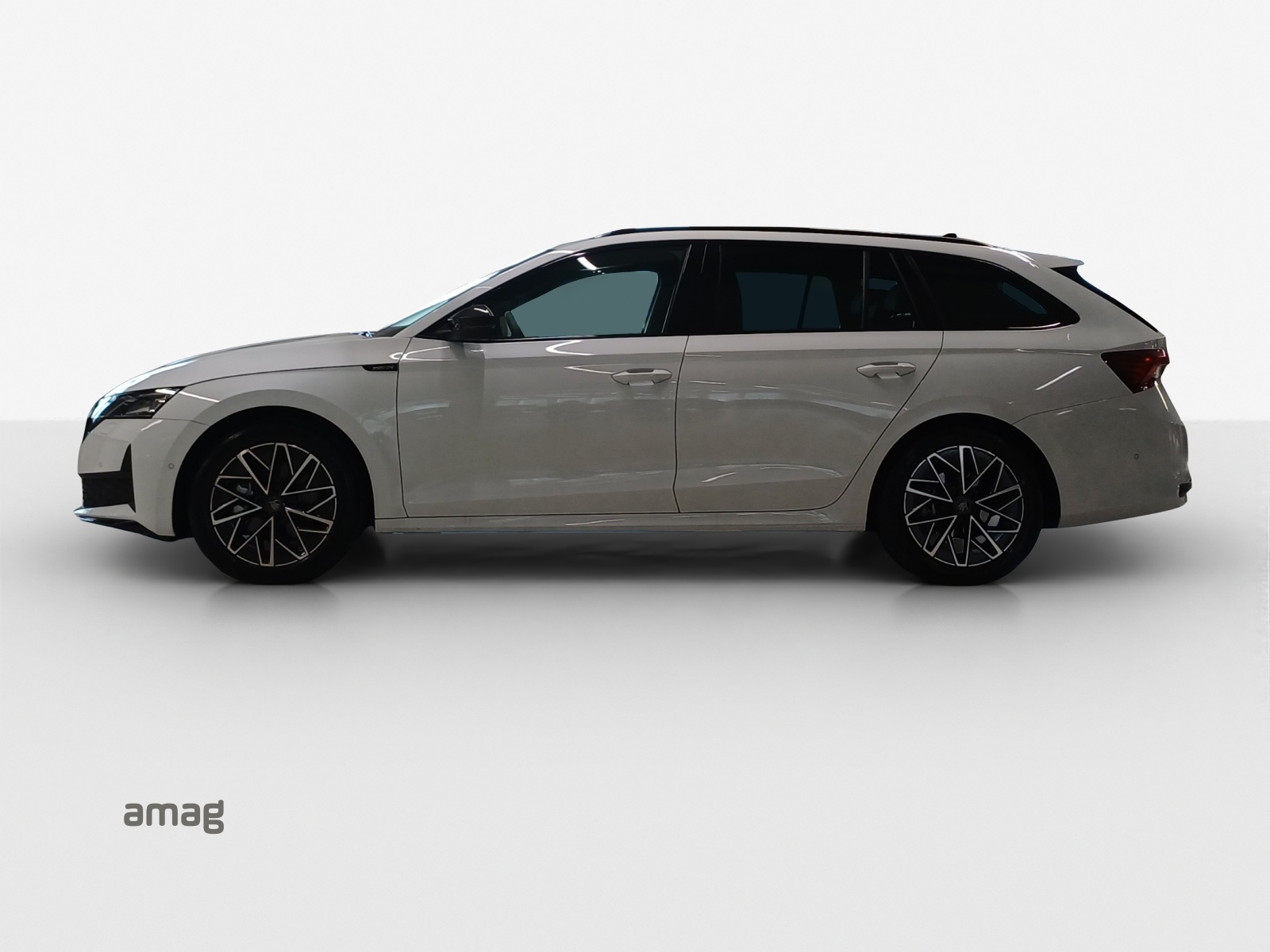 SKODA Octavia Combi 2.0 TSI DSG Sport Line 4x4-image-1