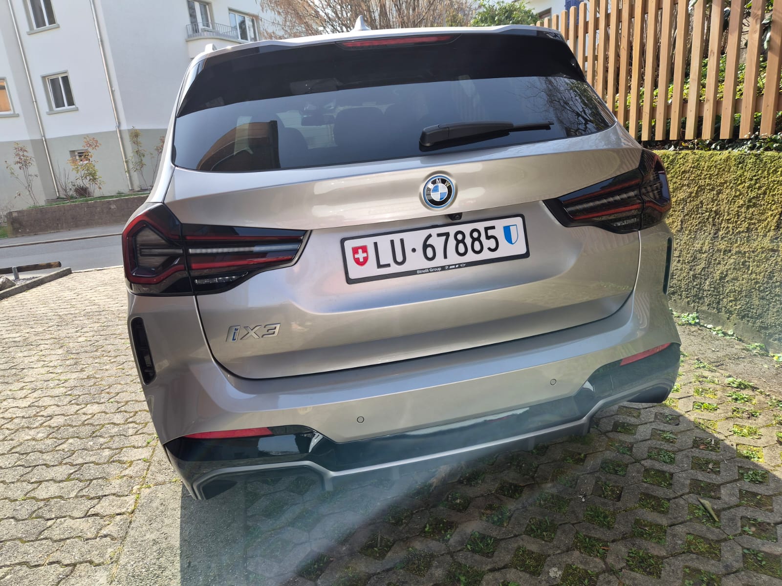 BMW iX3 M Sport mit Impressive Paket-image-2