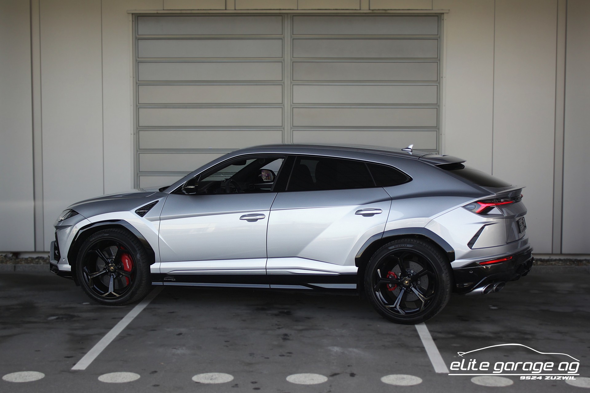 LAMBORGHINI Urus E-Gear-image-2