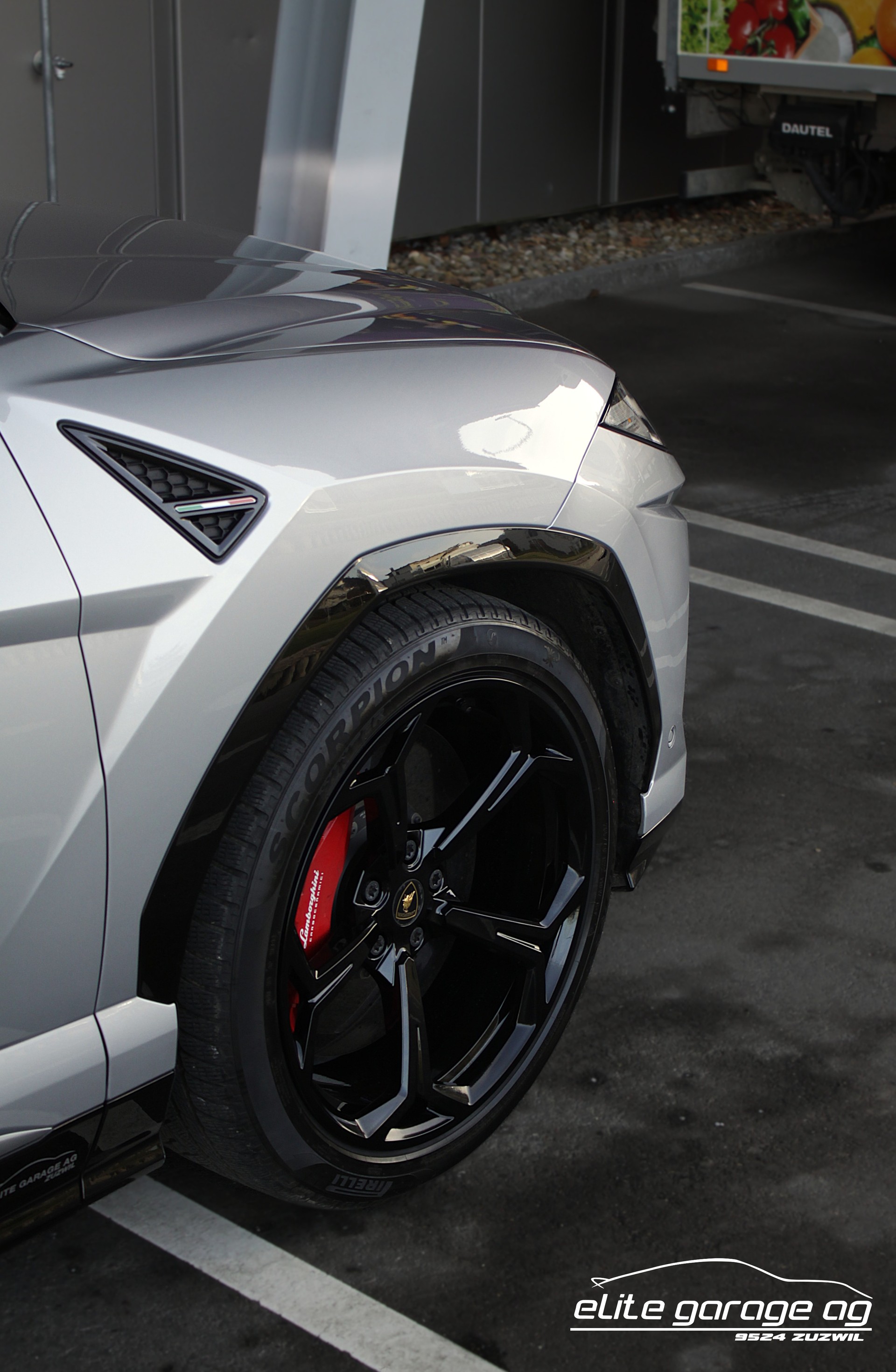 LAMBORGHINI Urus E-Gear-image-10