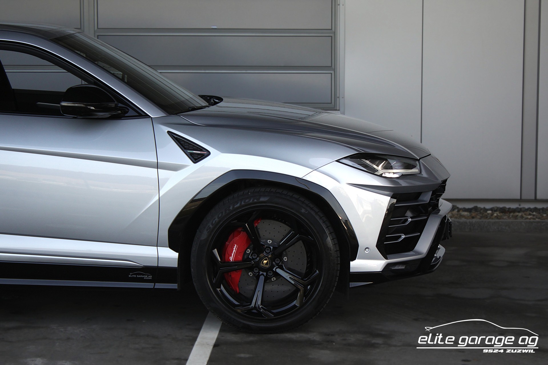 LAMBORGHINI Urus E-Gear-image-9