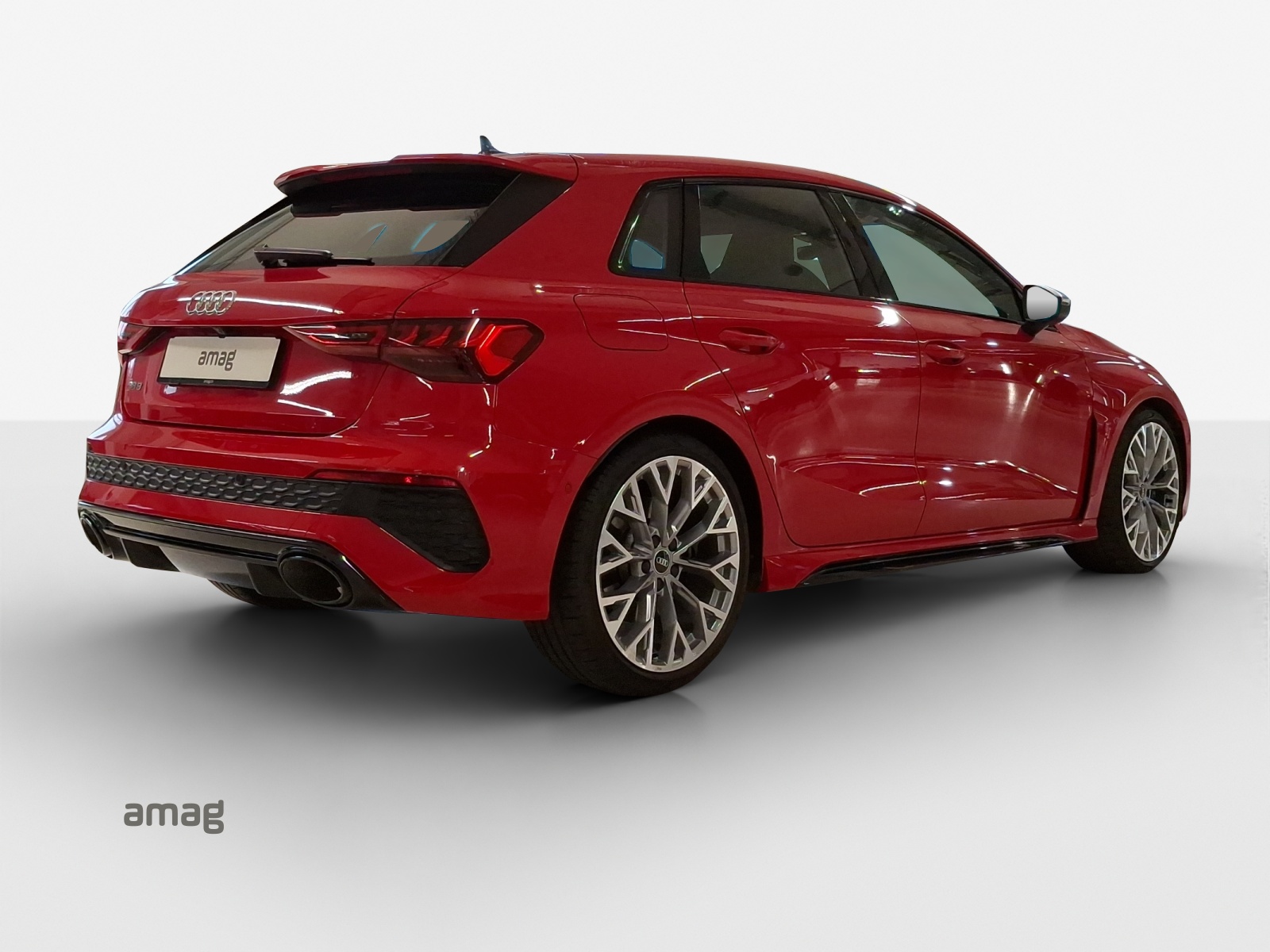 AUDI RS3 Sportback 2.5 TSI quattro S-tronic-image-4