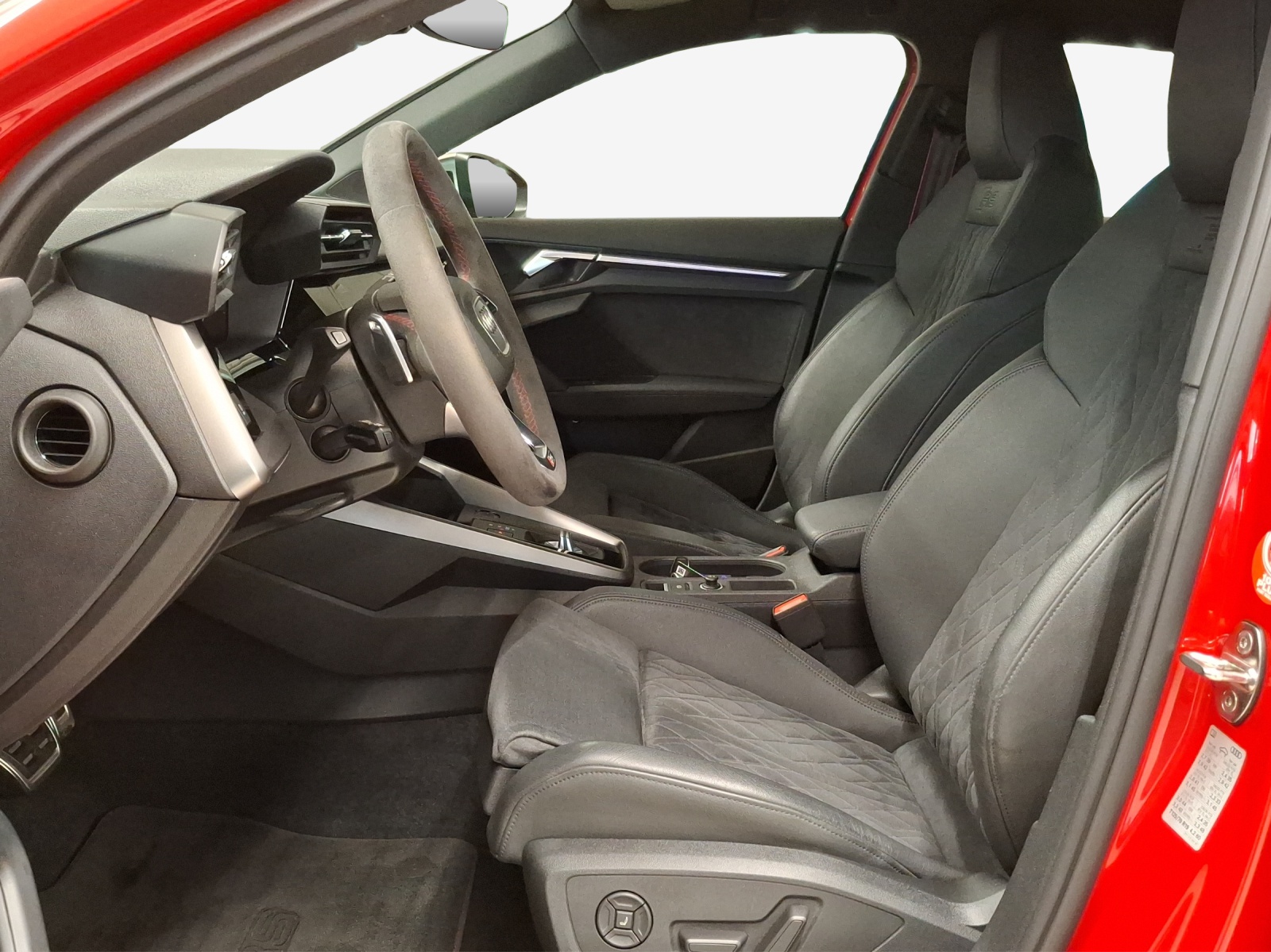 AUDI RS3 Sportback 2.5 TSI quattro S-tronic-image-7