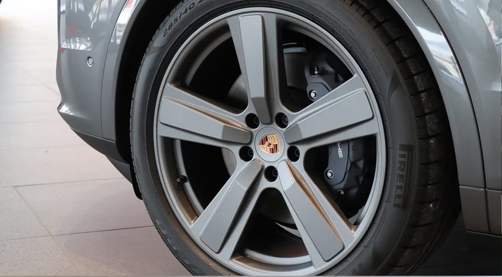 PORSCHE Cayenne E-Hybrid Tiptronic-image-2