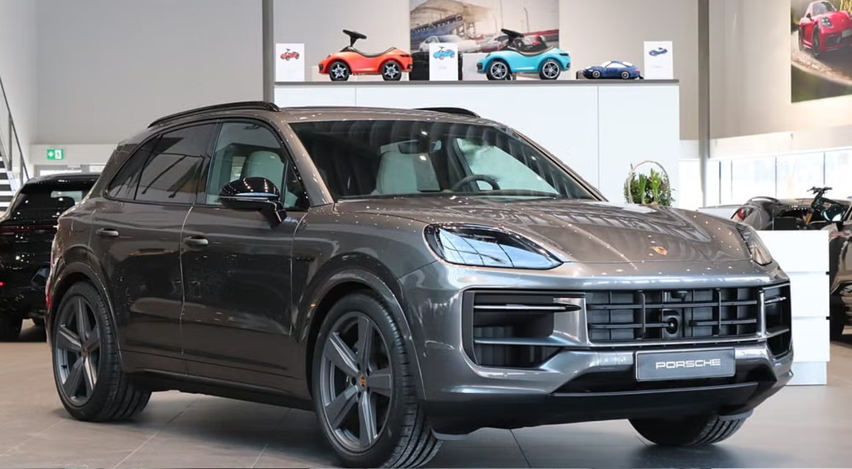 PORSCHE Cayenne E-Hybrid Tiptronic-image-0