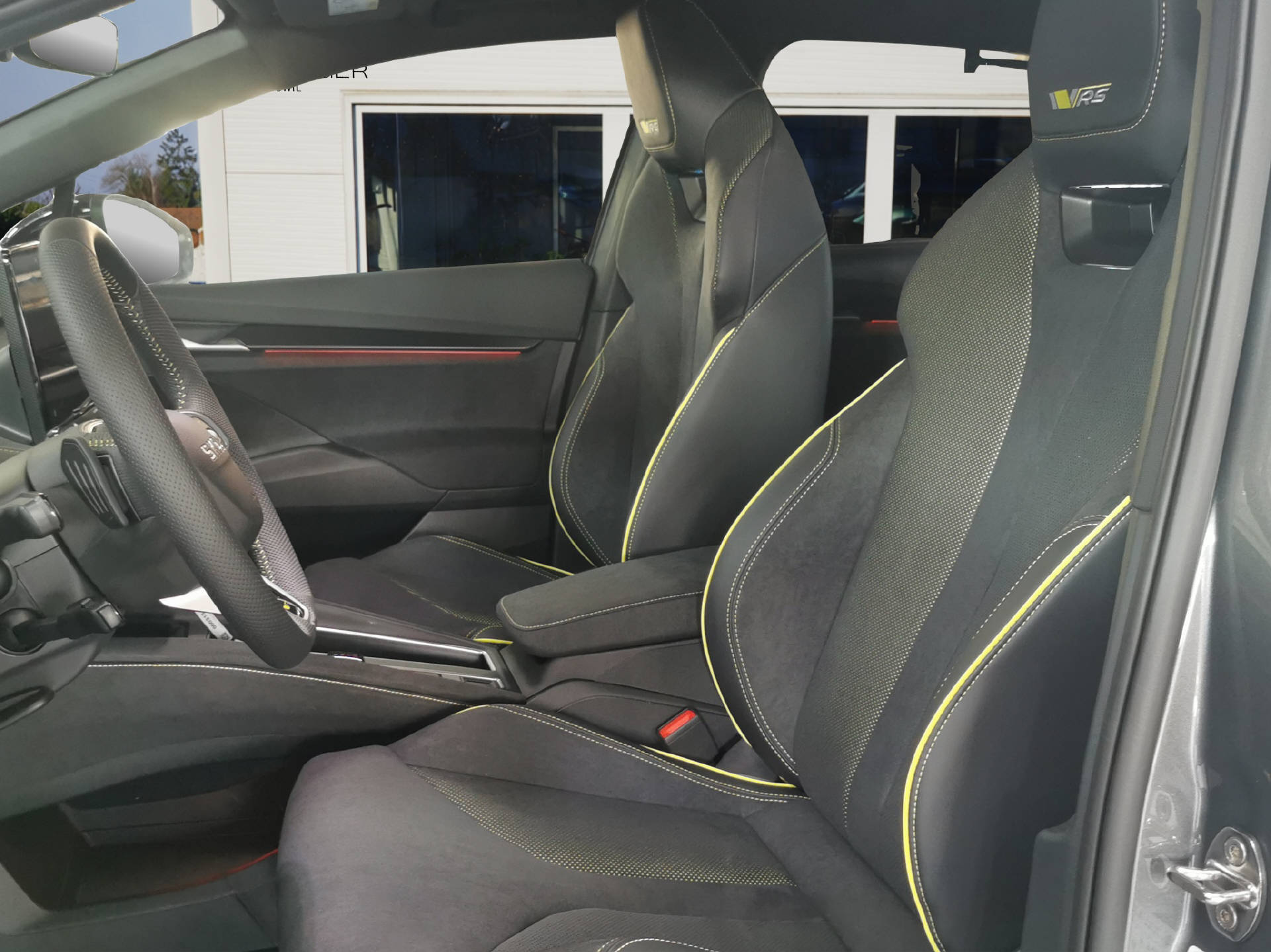 SKODA Elroq RS 4x4-image-7