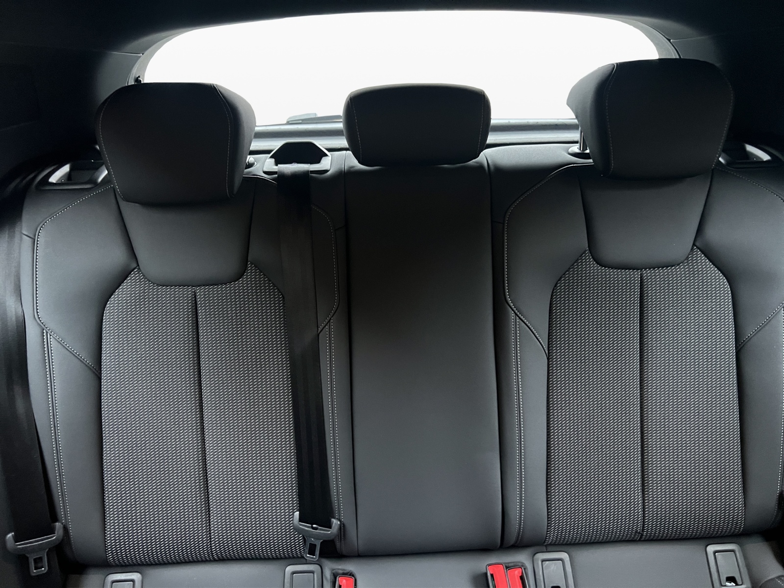 AUDI A1 Sportback 30 TFSI S-tronic-image-17