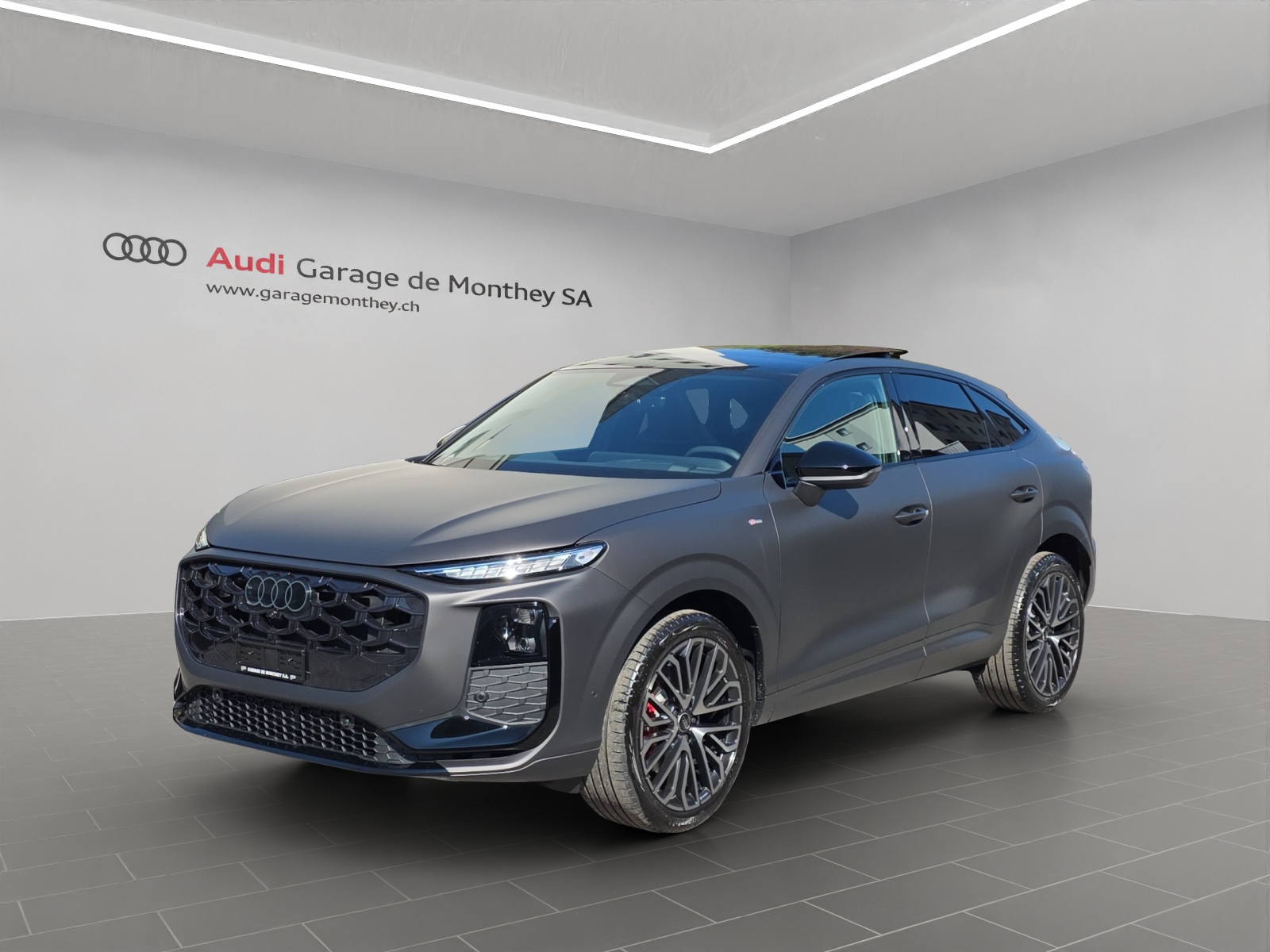 AUDI Q3 Sportback TFSI quattro 195 kW S tronic-image-0