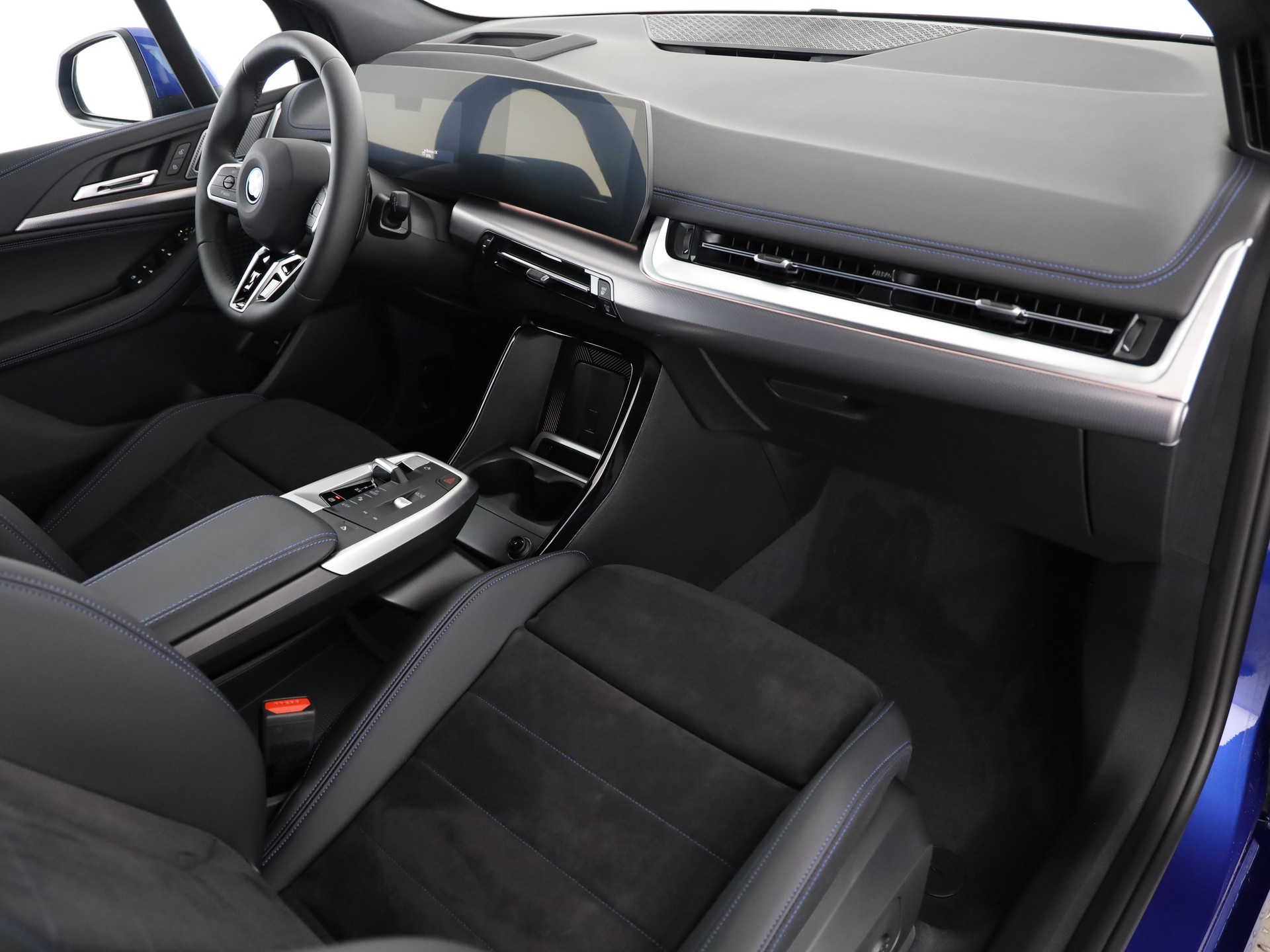 BMW 230e xDrive paddles Active Tourer-image-13