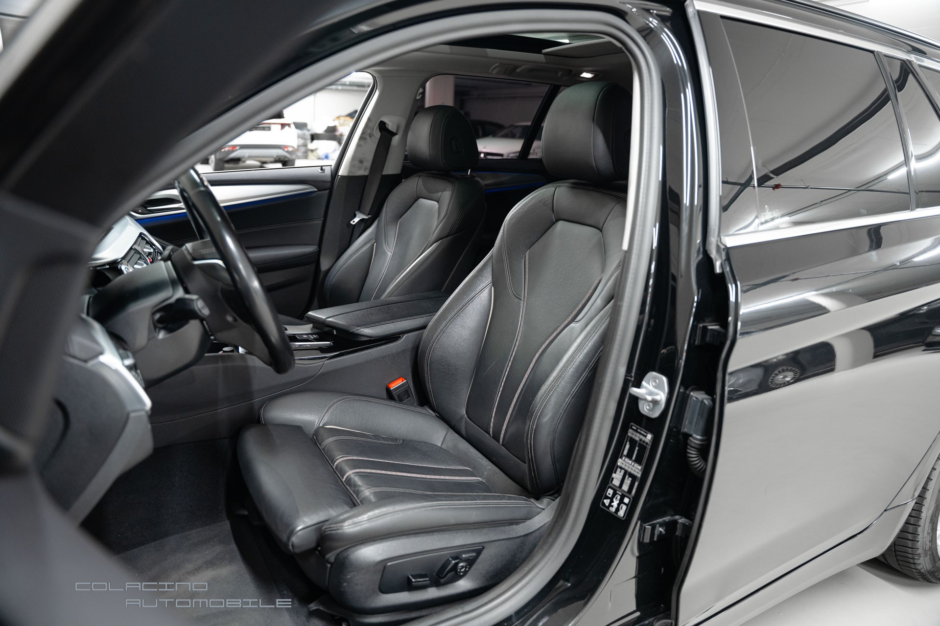 BMW 540d xDrive Touring Luxury Line Steptronic-image-14