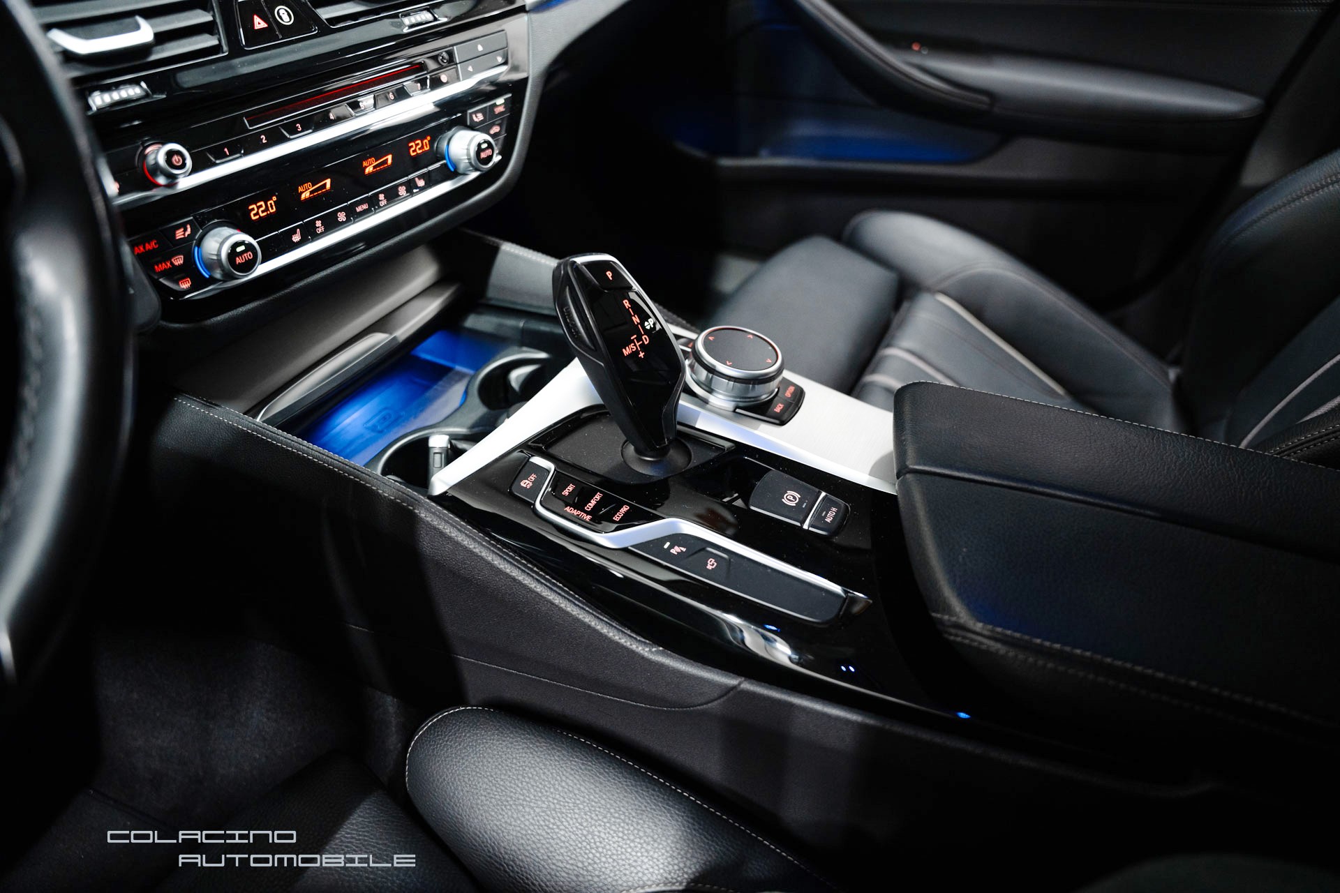 BMW 540d xDrive Touring Luxury Line Steptronic-image-23