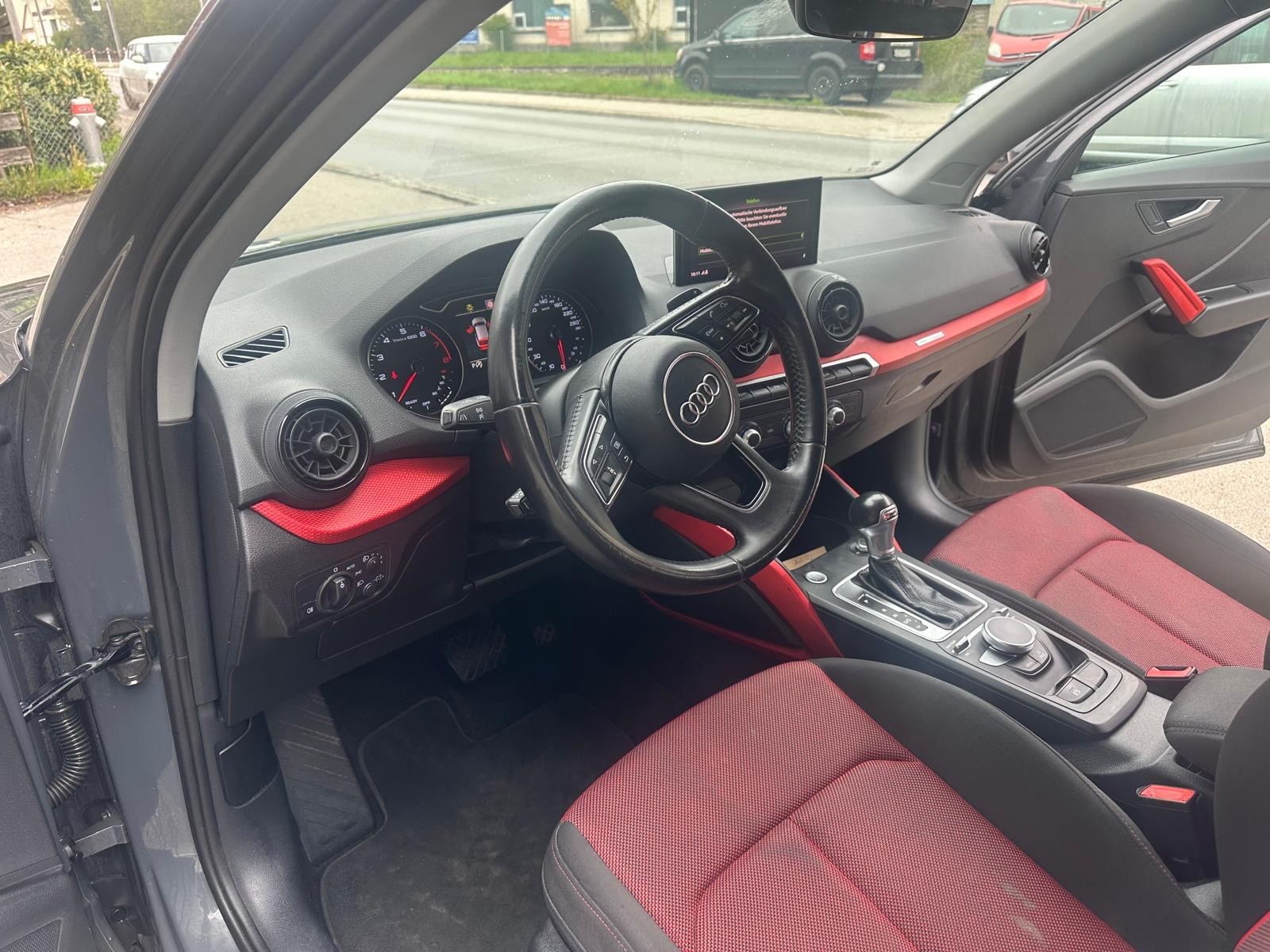 AUDI Q2 1.4 TFSI sport S-tronic-image-8