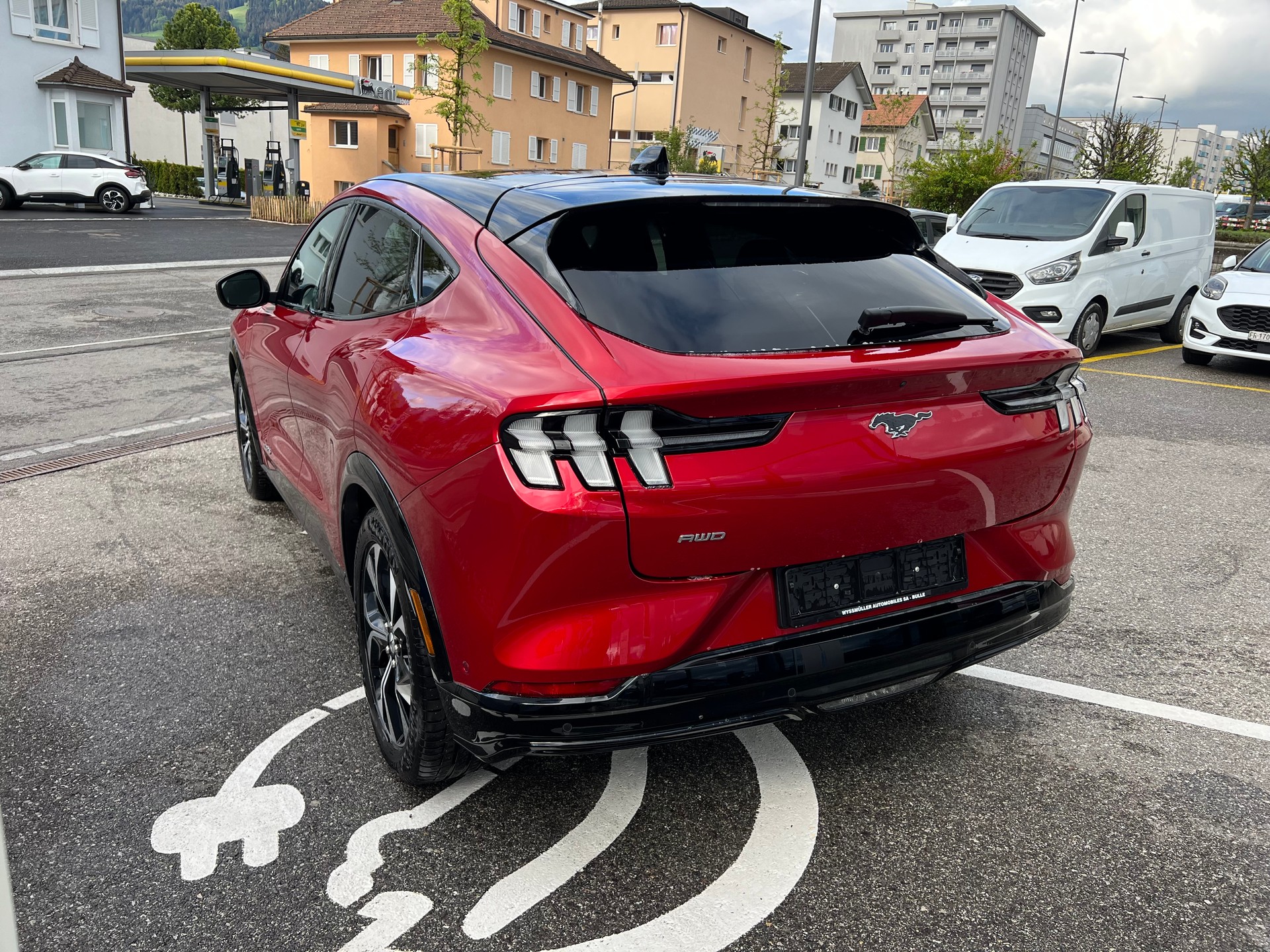 FORD Mustang MACH-E AWD 72.6 kWh-image-2