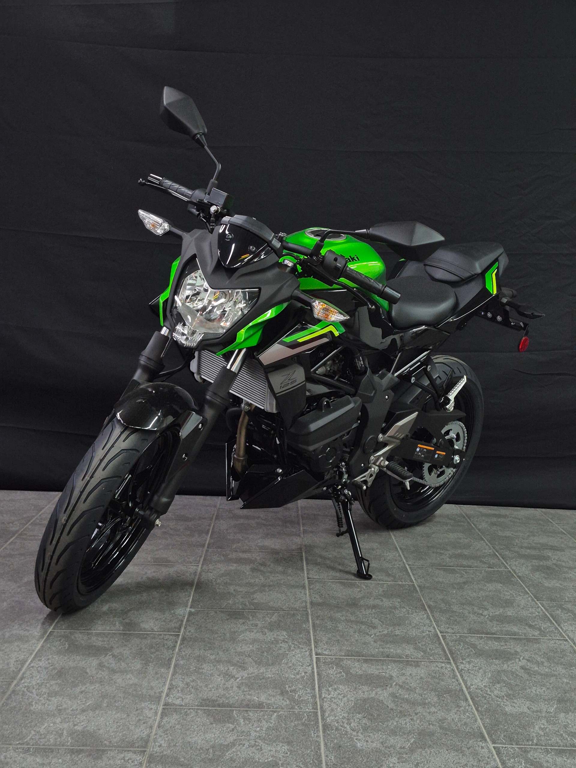 KAWASAKI Z 125-image-12