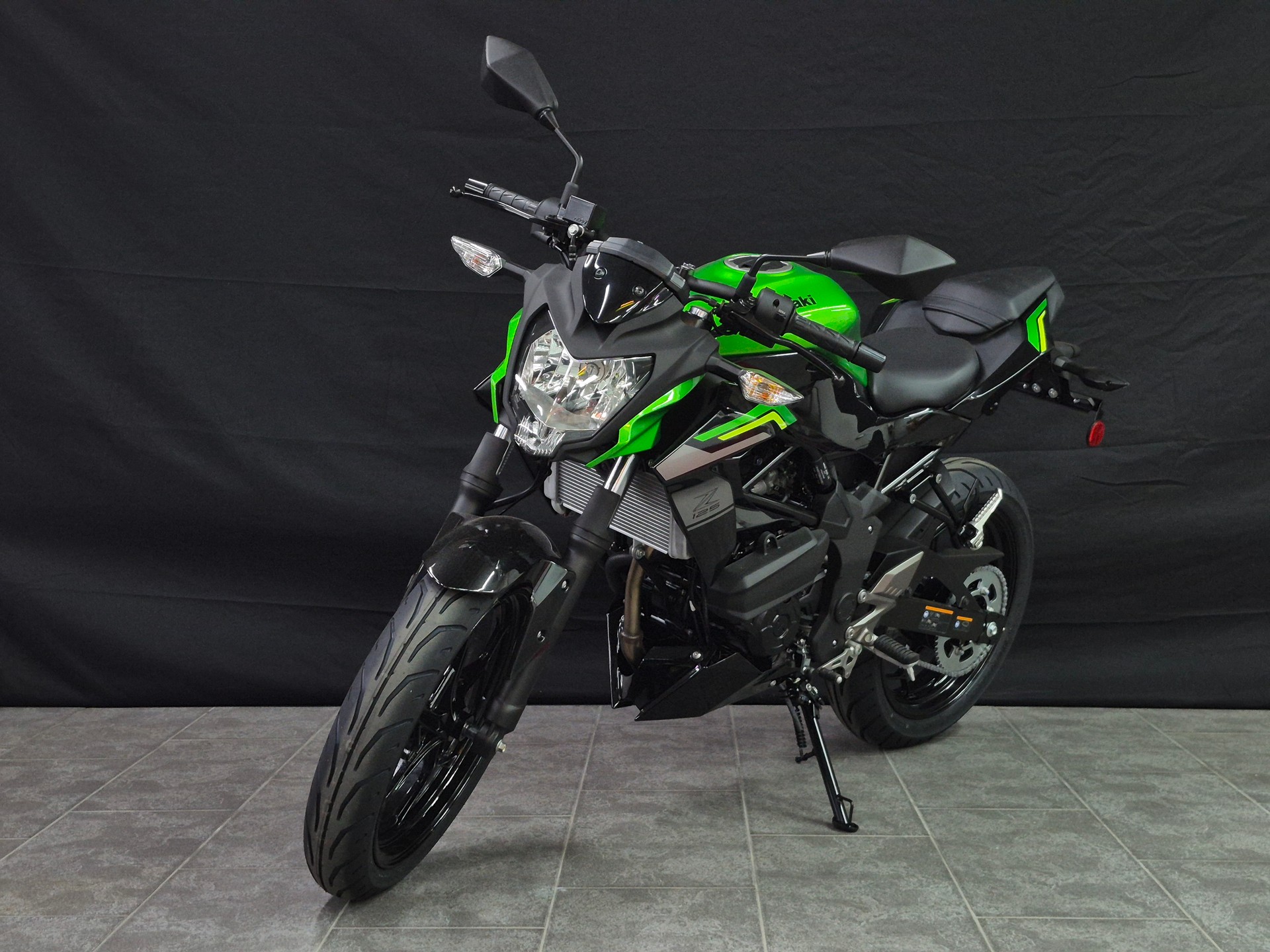 KAWASAKI Z 125-image-13