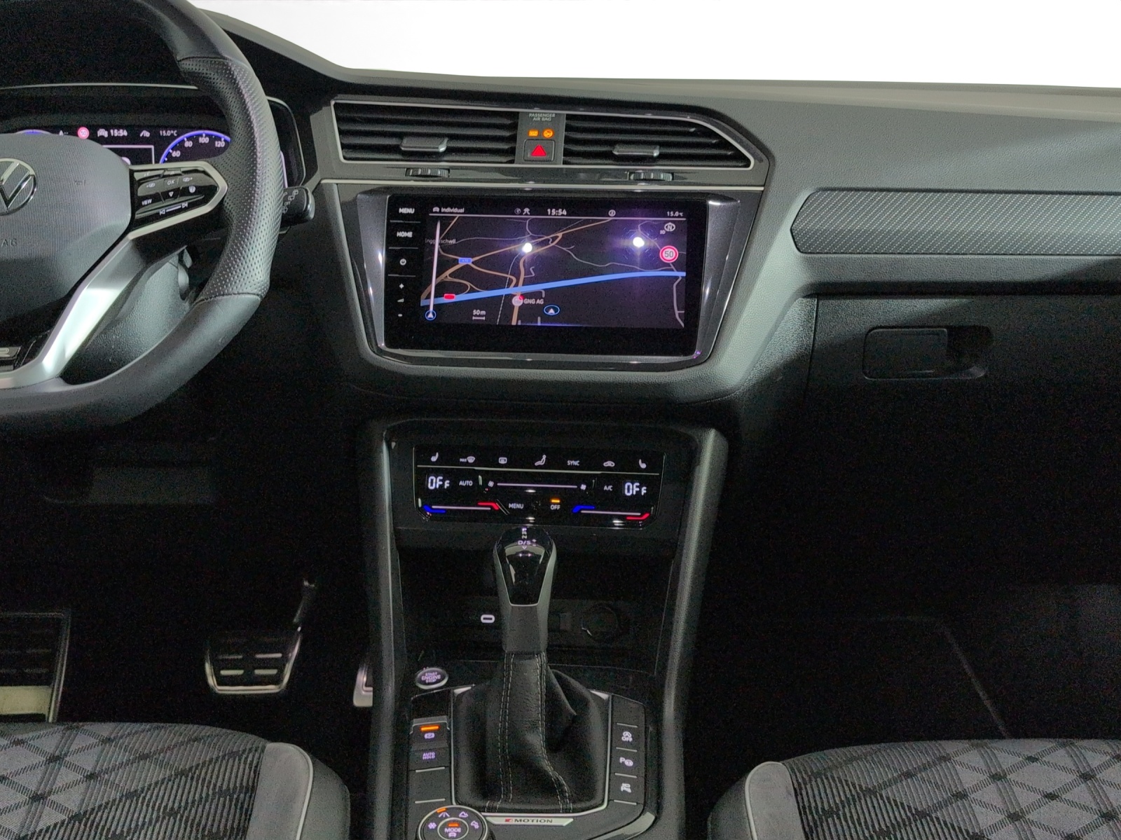 VW Tiguan 2.0TSI R-Line 4Motion DSG-image-12