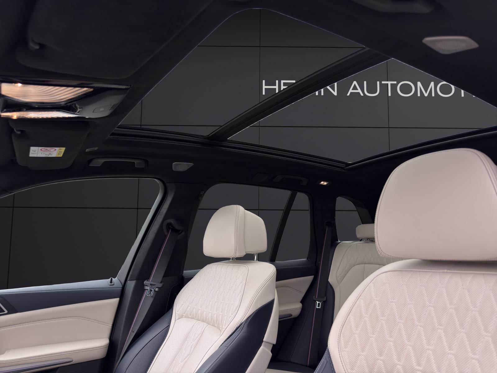 BMW X5 xDrive45e-image-13