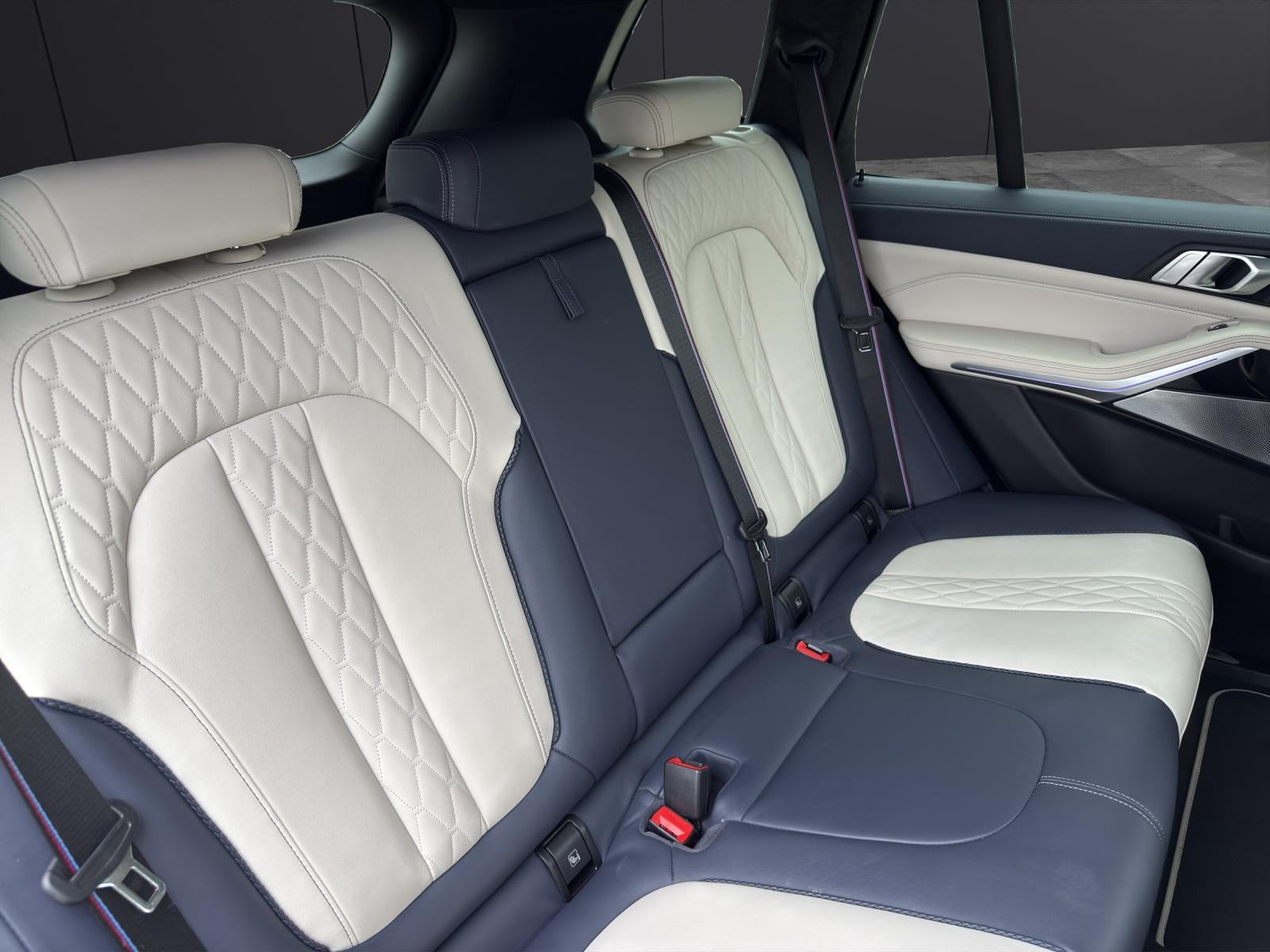 BMW X5 xDrive45e-image-11