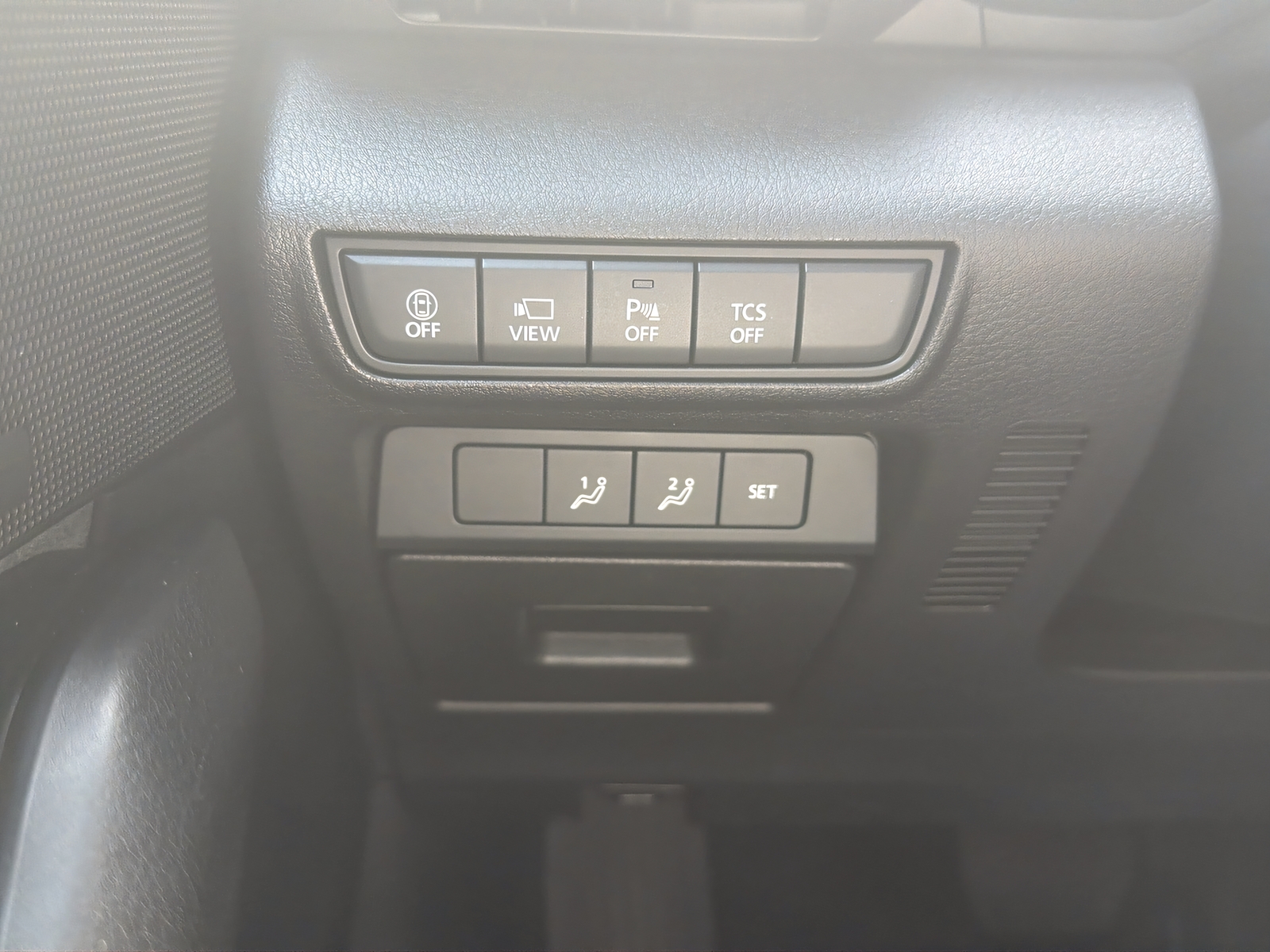 MAZDA MX-30 e-Skyactiv Revolution-image-13