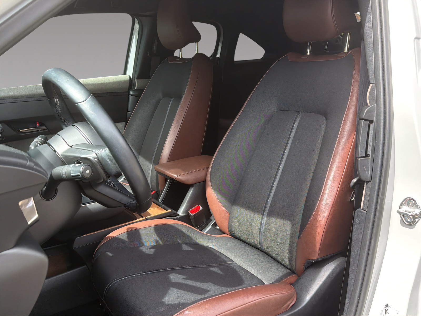 MAZDA MX-30 e-Skyactiv Revolution-image-6
