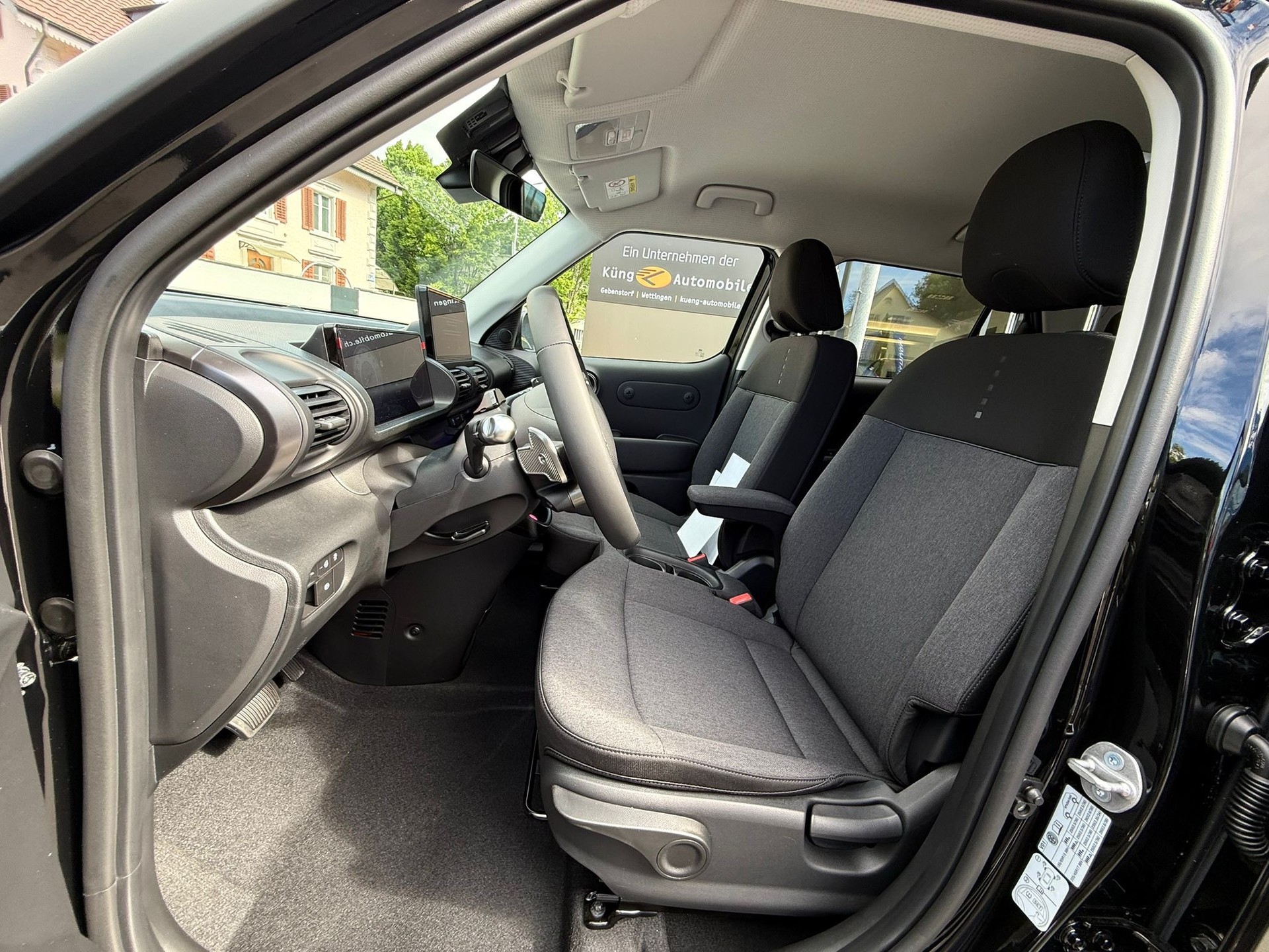 HYUNDAI Inster 49kWh Vertex-image-8