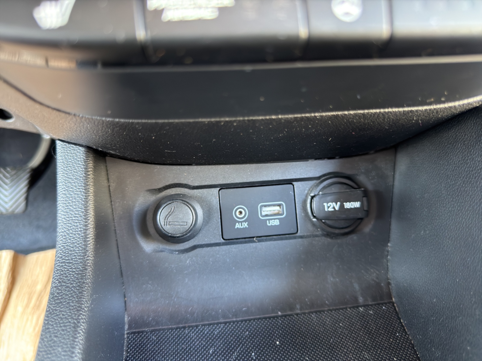 HYUNDAI i20 1.0 T-GDi Amplia-image-24