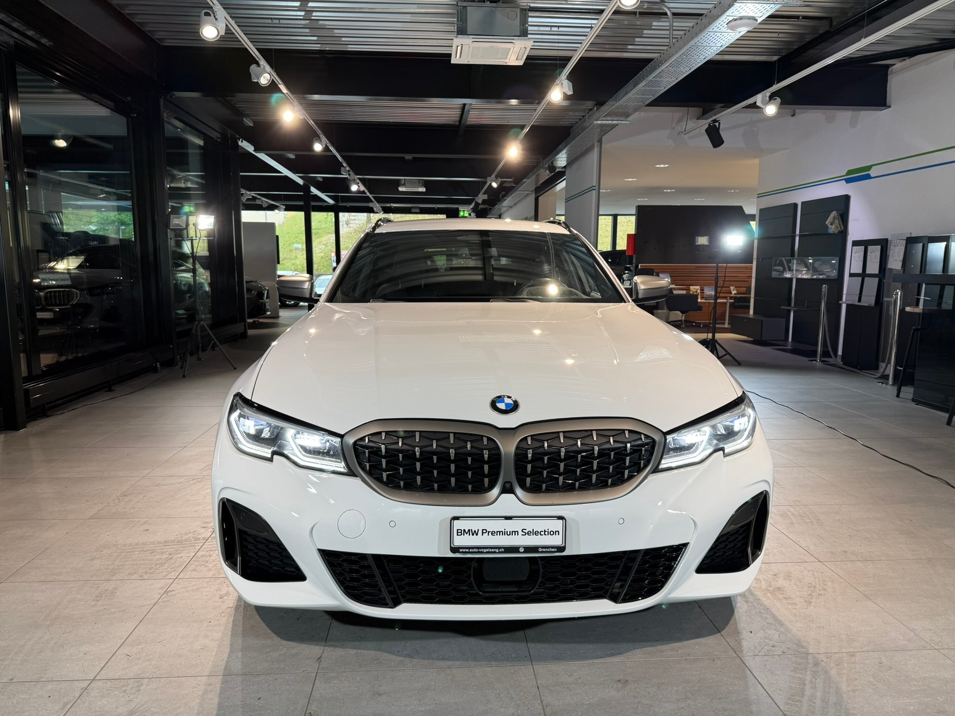 BMW M340d xDrive 48V Touring Steptronic Sport-image-1