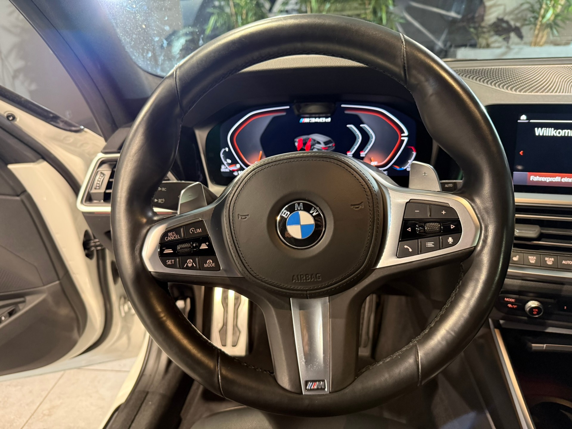 BMW M340d xDrive 48V Touring Steptronic Sport-image-21