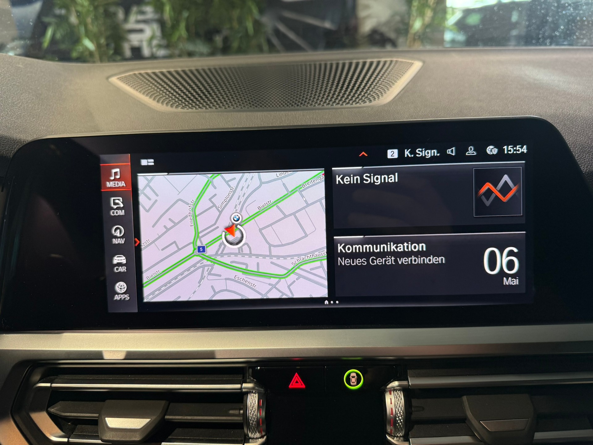 BMW M340d xDrive 48V Touring Steptronic Sport-image-25